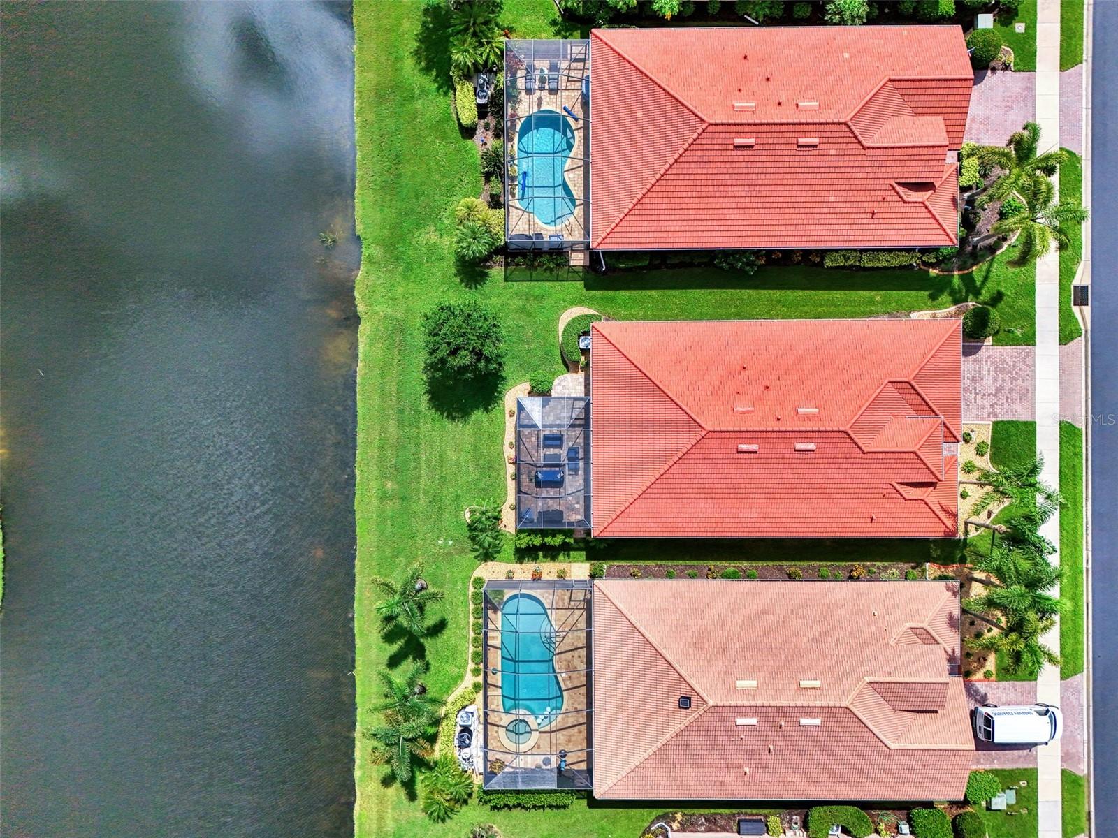 CARIBBEAN VILLAGE - Residential