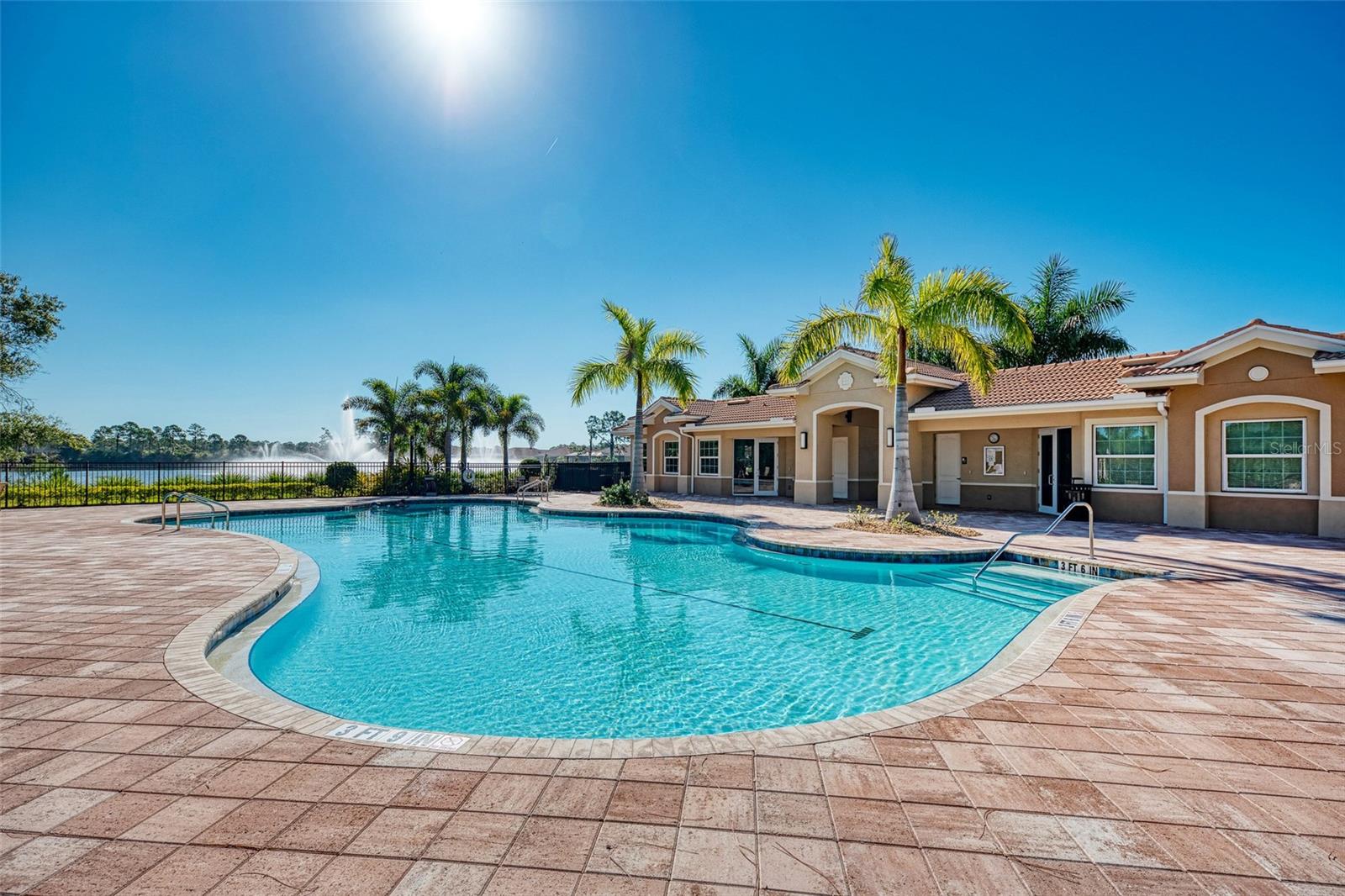 CARIBBEAN VILLAGE - Residential