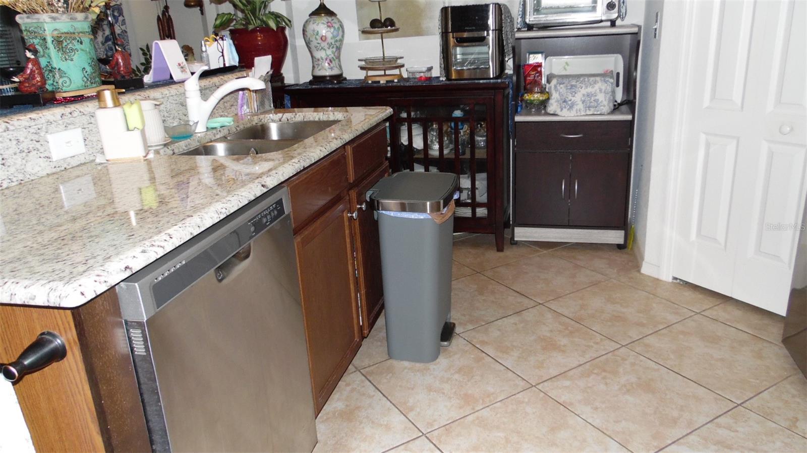 SHORES AT LAKE SEARS - Residential