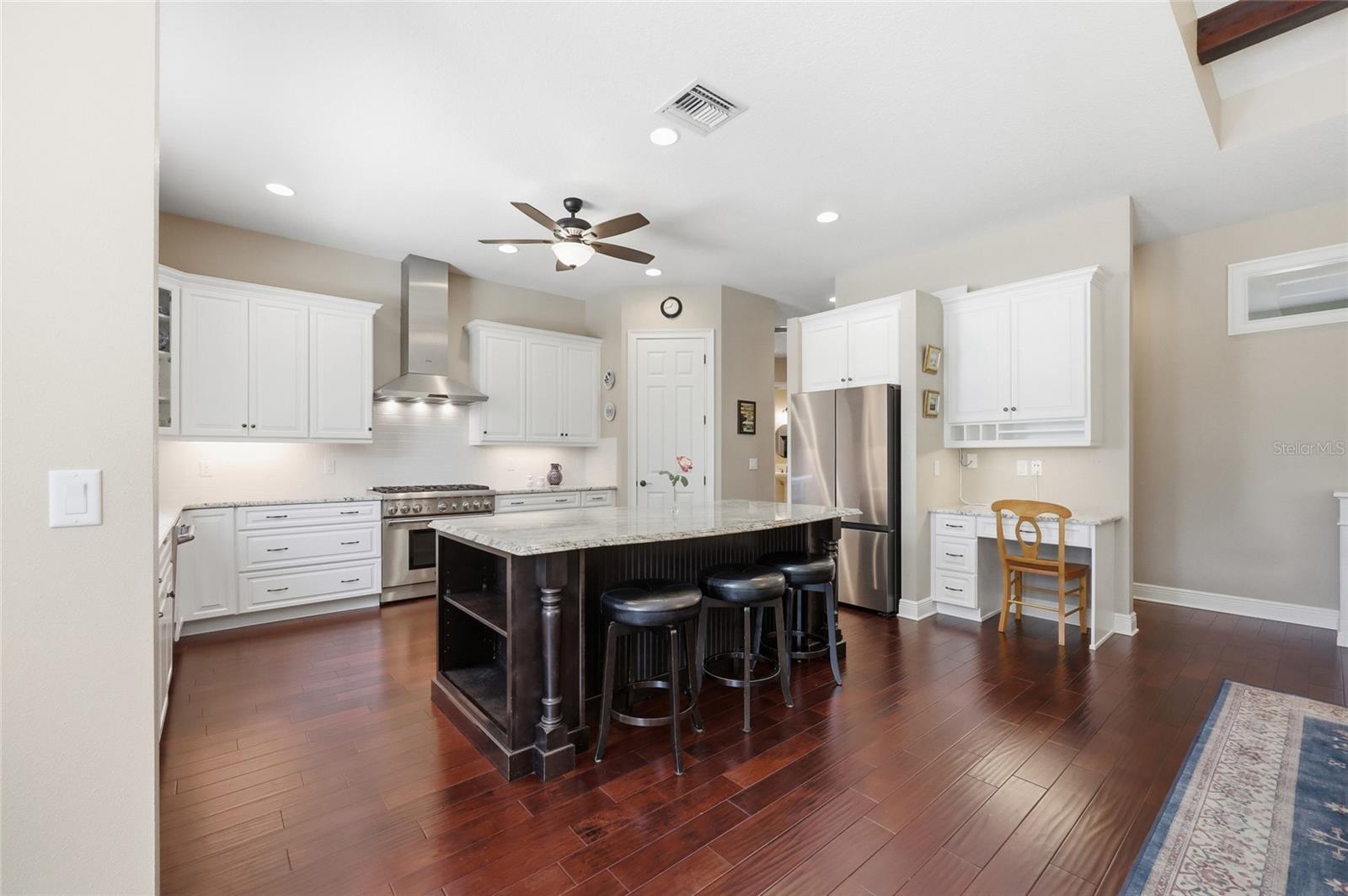 LAKEWOOD RANCHES SUB - Residential