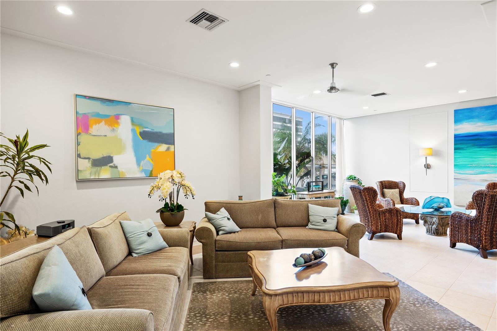 LIDO BEACH CLUB - Residential Lease