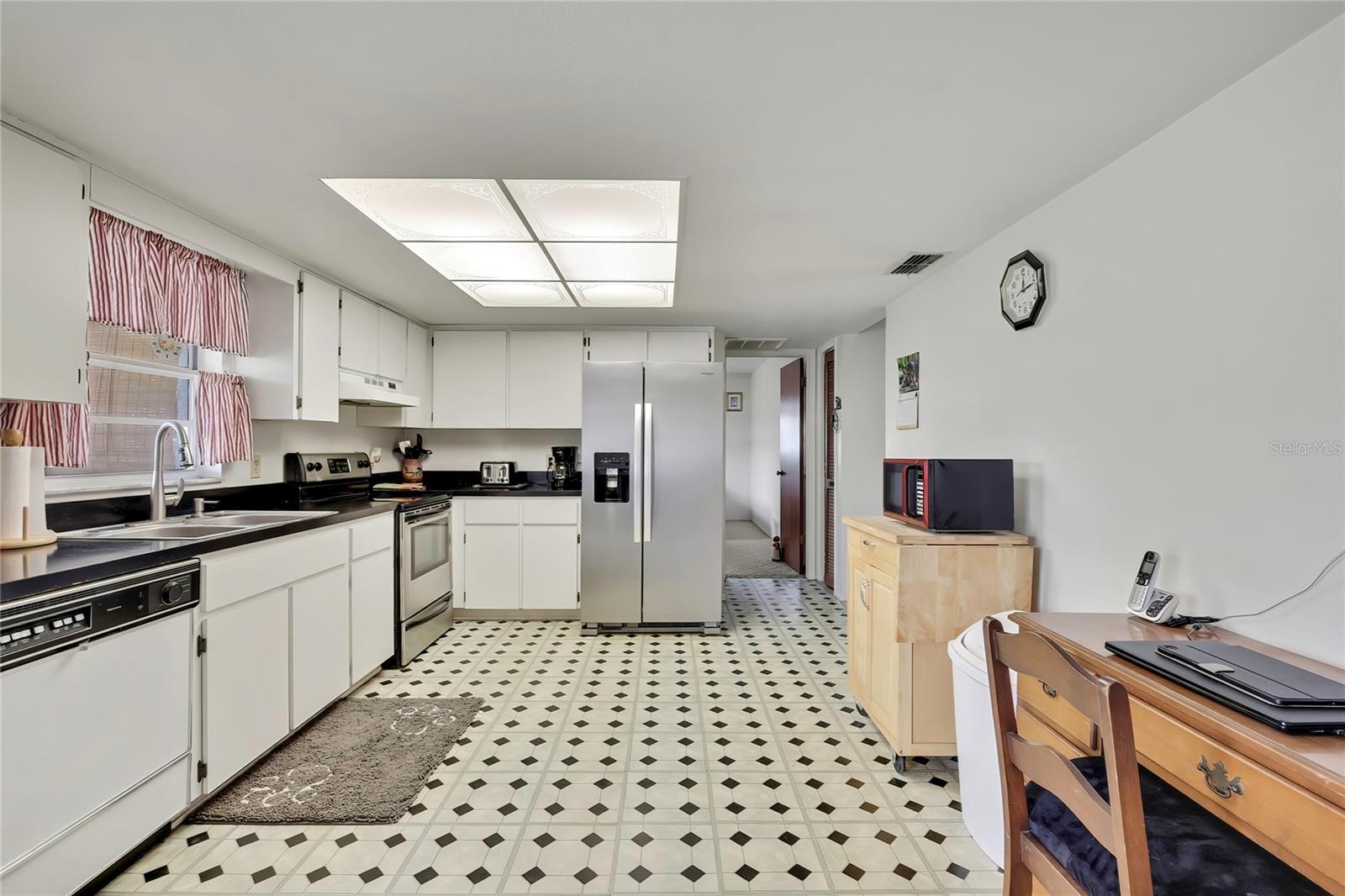 SPRING HILL UNITS 20 & 28-5200 - Residential