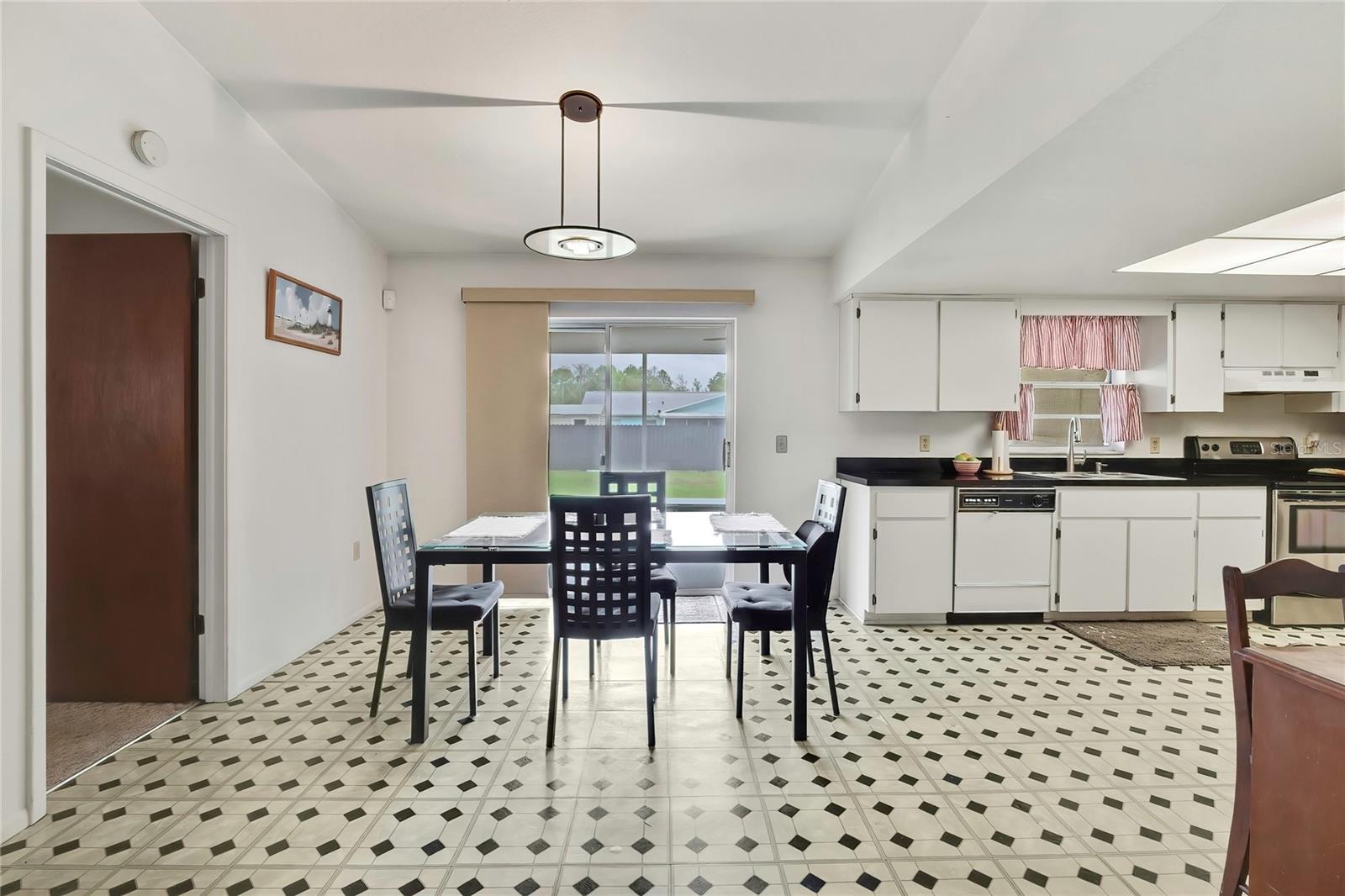 SPRING HILL UNITS 20 & 28-5200 - Residential