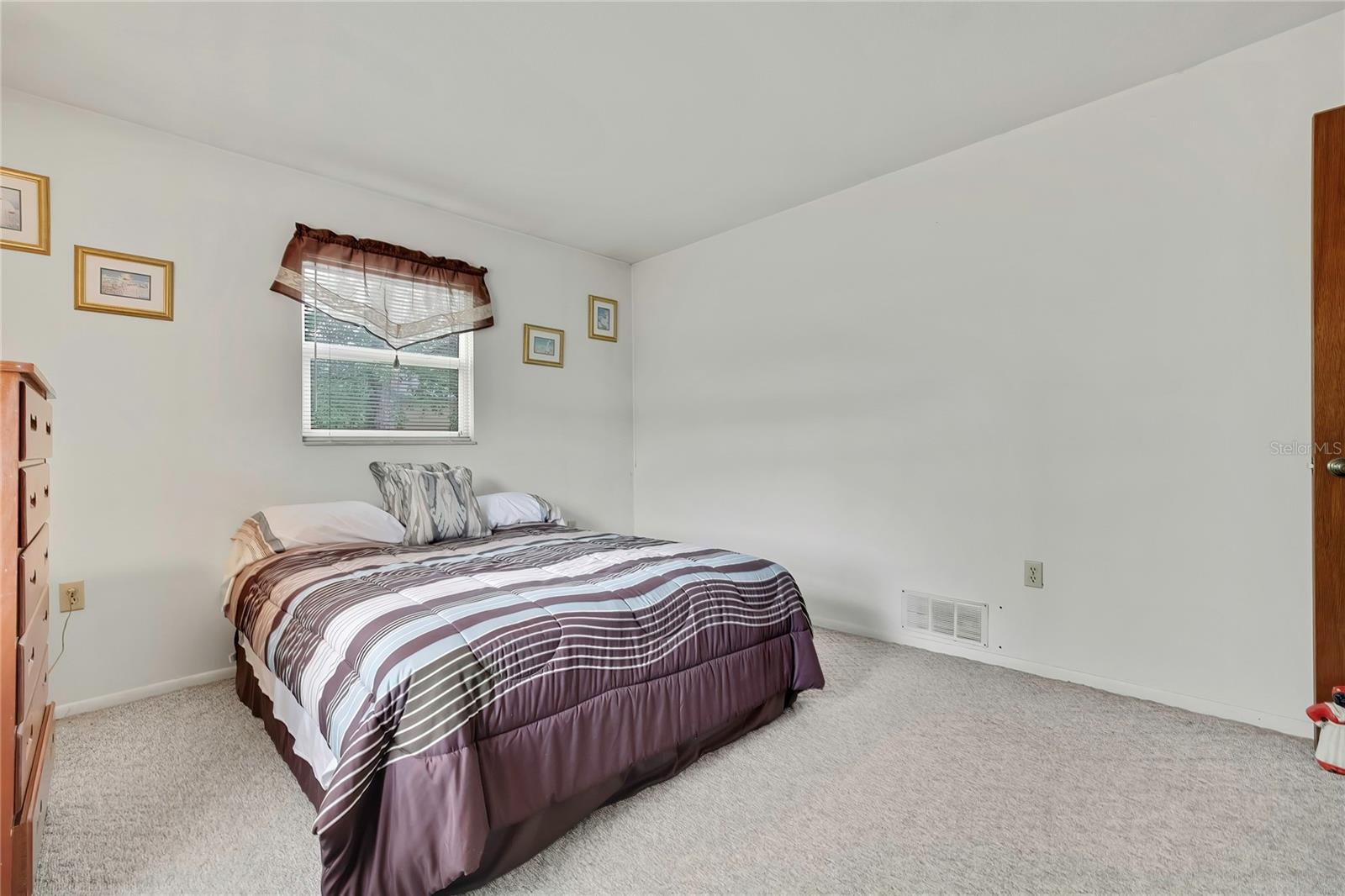 SPRING HILL UNITS 20 & 28-5200 - Residential