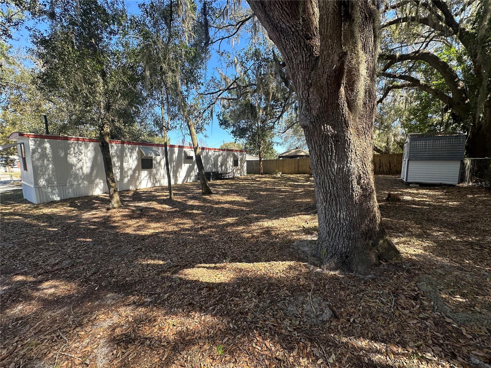 LITTLE LAKE WEIR - Residential