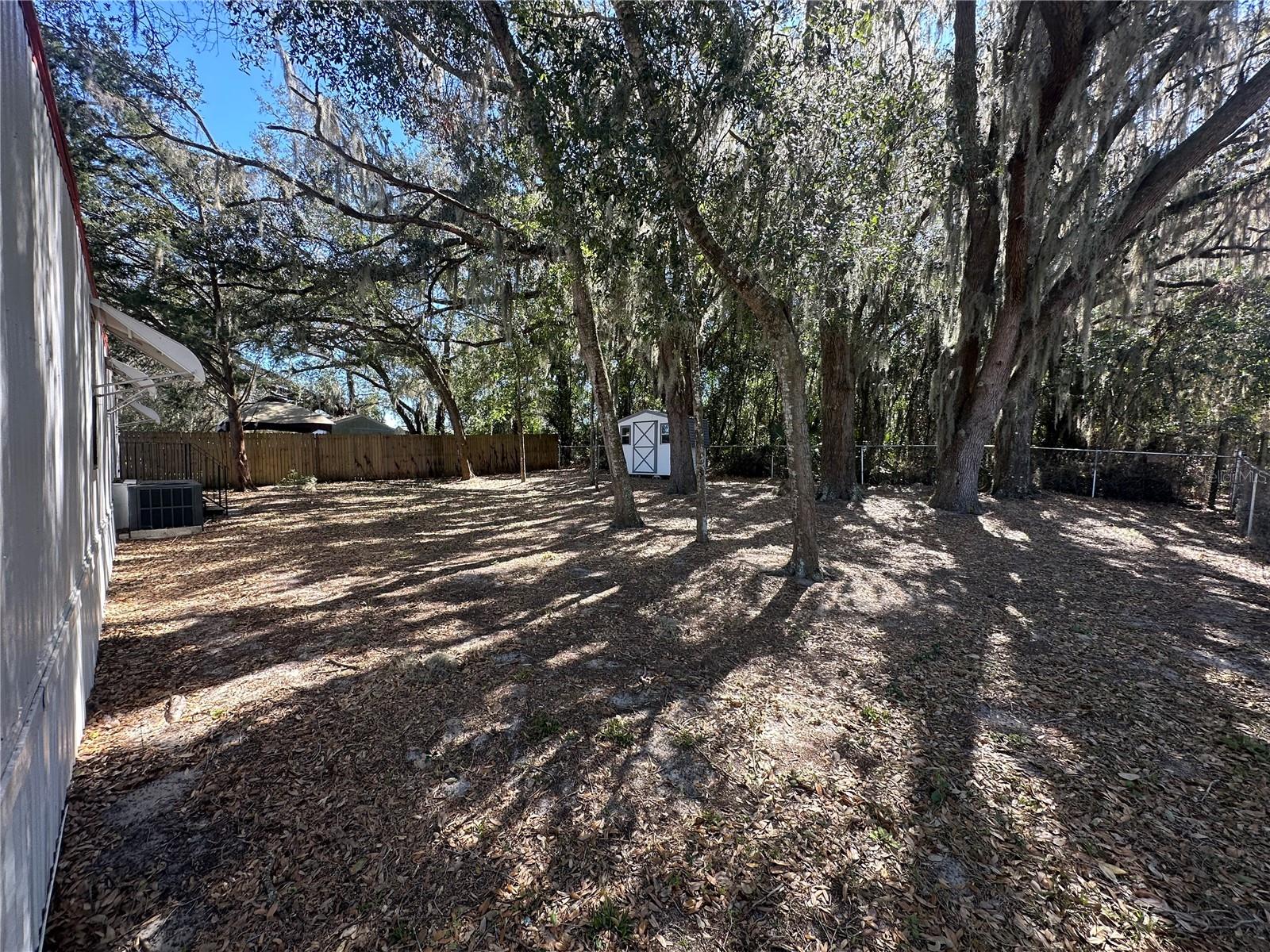 LITTLE LAKE WEIR - Residential