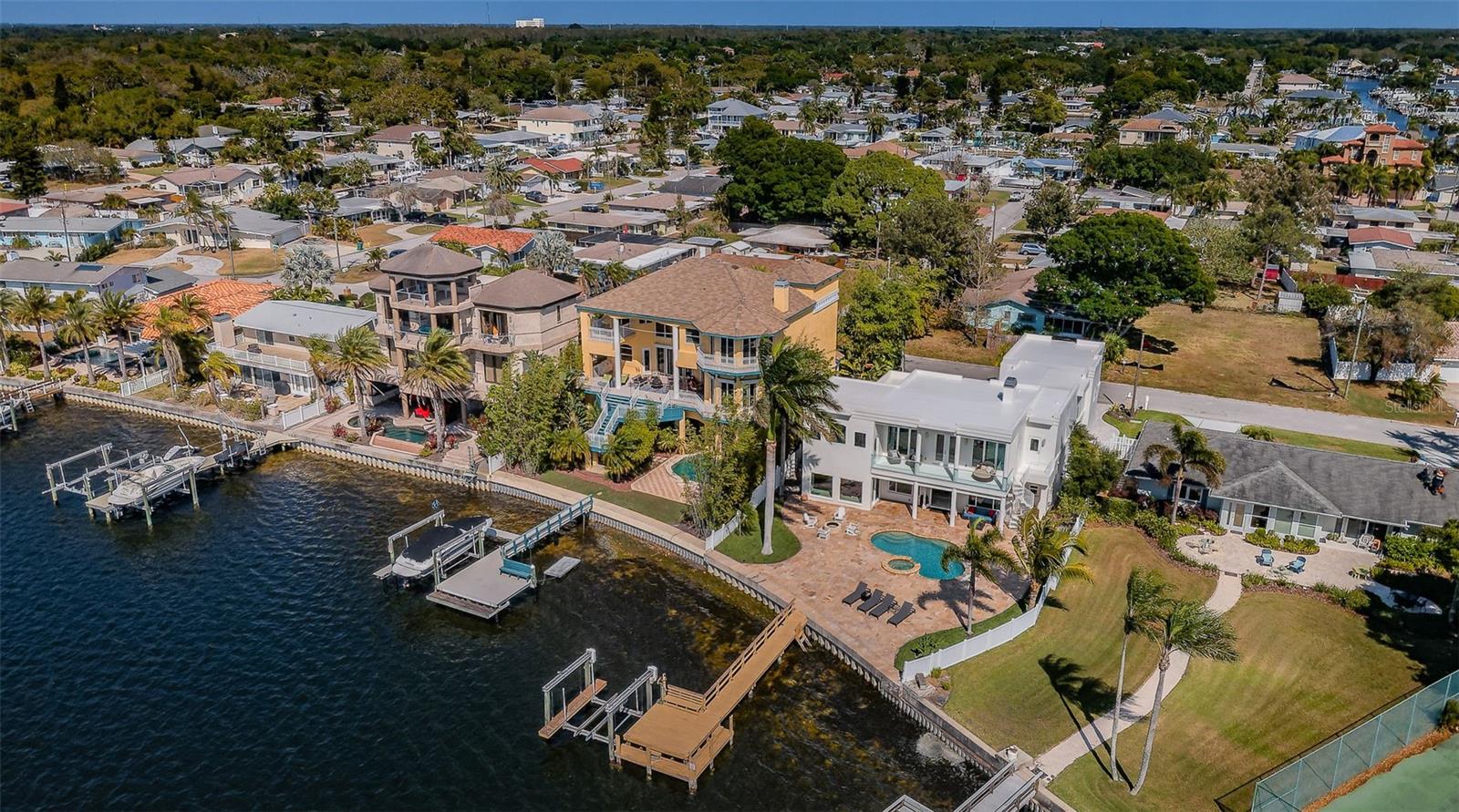 BAYWOOD VILLAGE - Residential