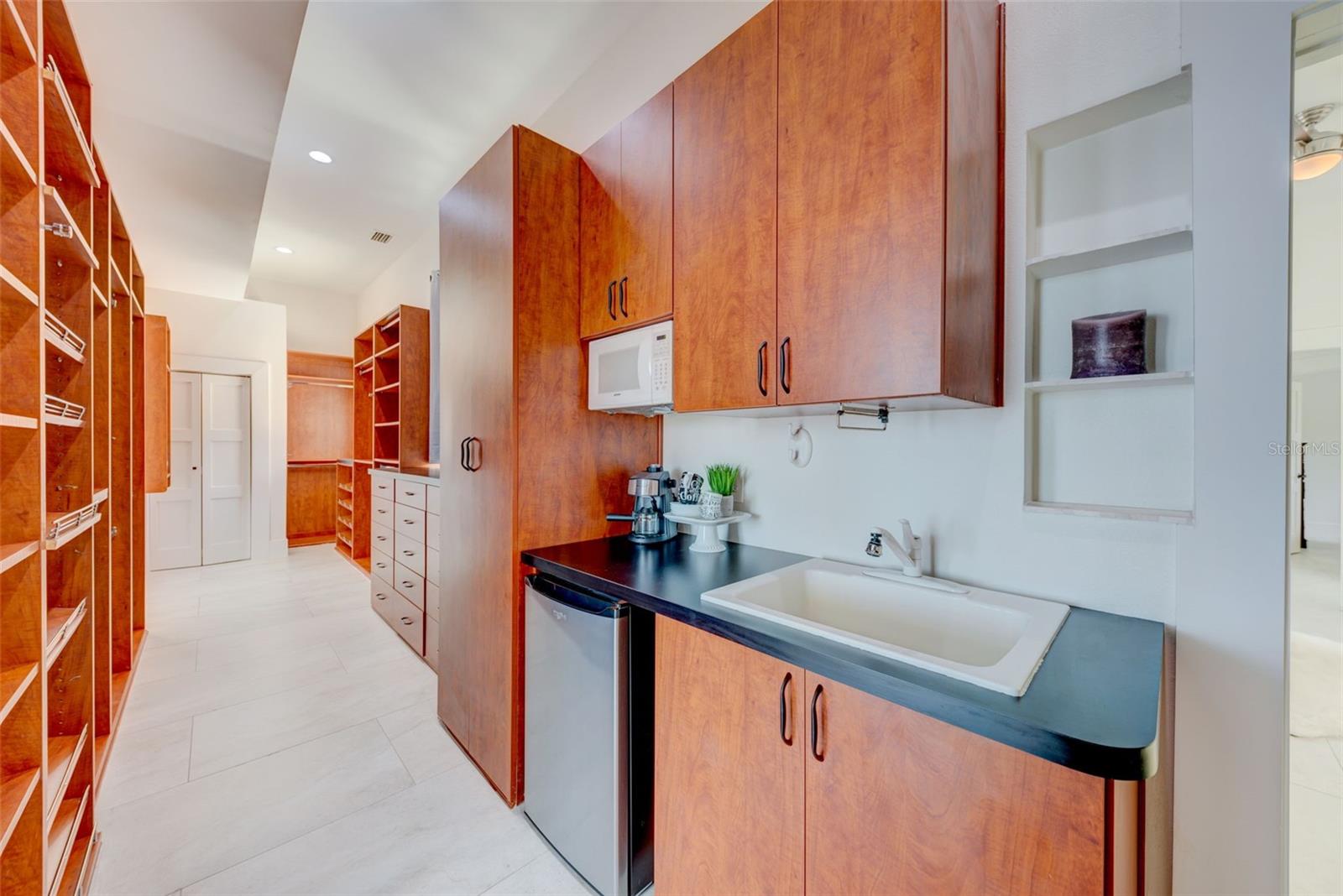 BAYWOOD VILLAGE - Residential