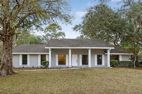Photo of 216 Thistlewood Circle, Longwood, FL 32779 (MLS # O6394238)