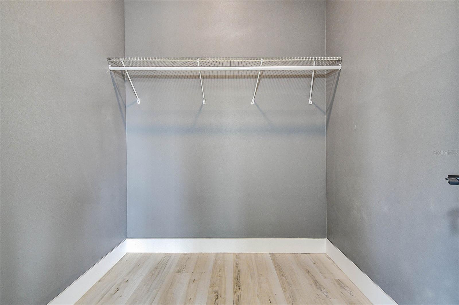 CRESTMONT - Residential