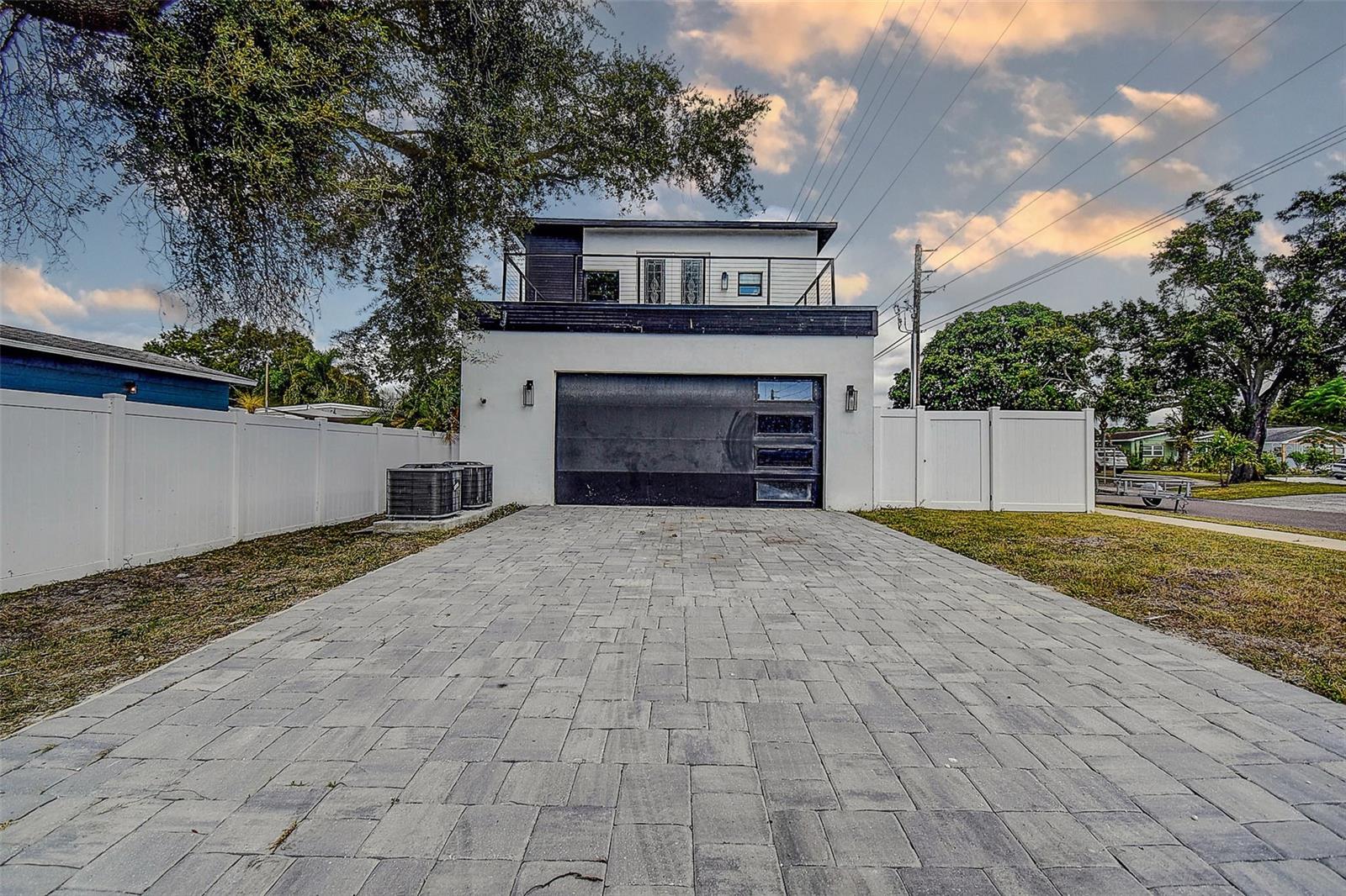 CRESTMONT - Residential