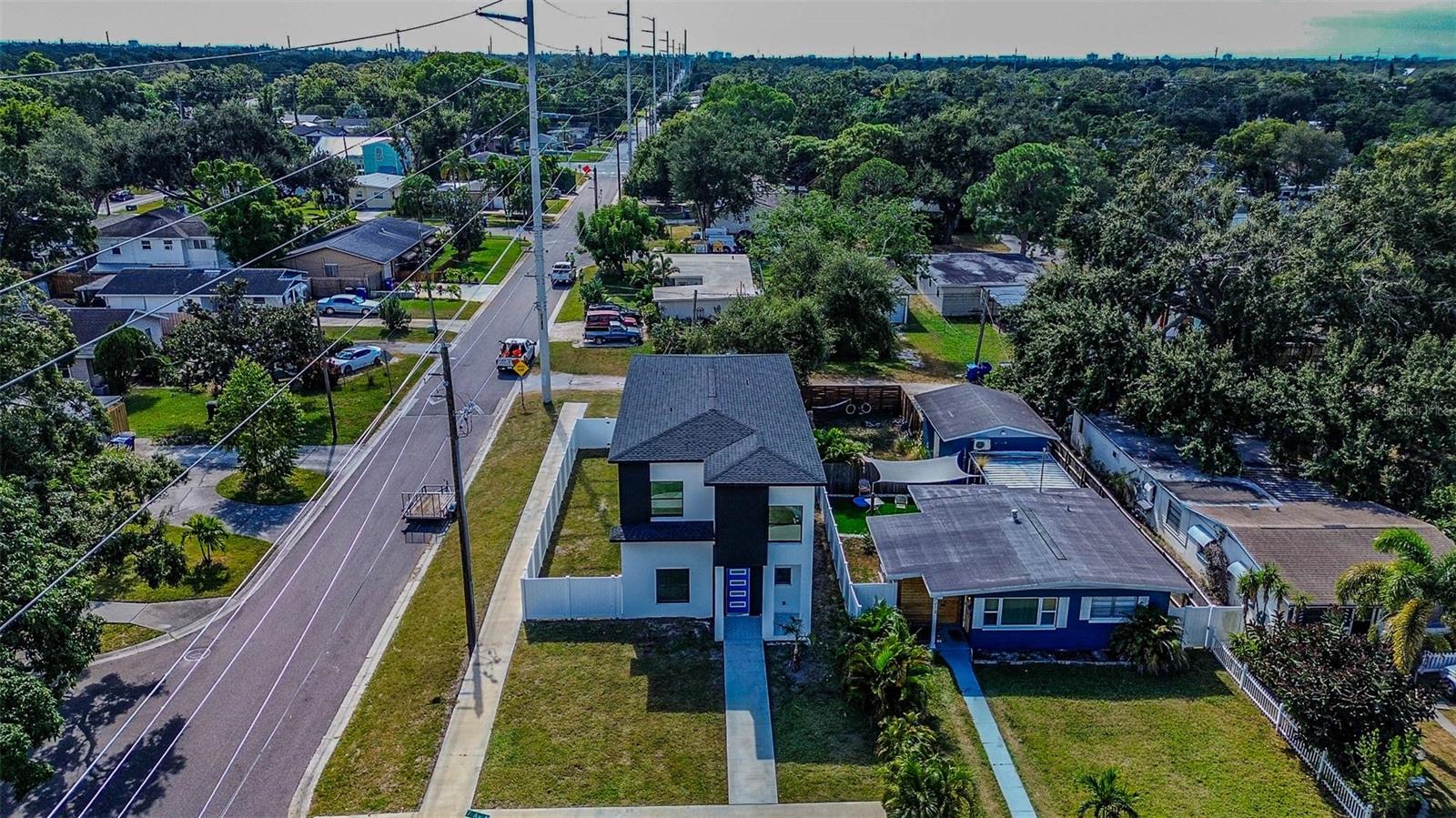 CRESTMONT - Residential