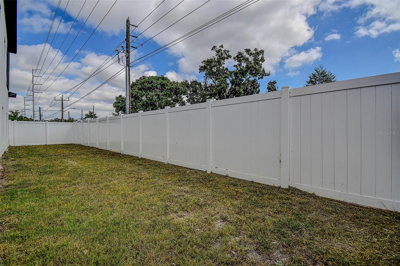 CRESTMONT - Residential