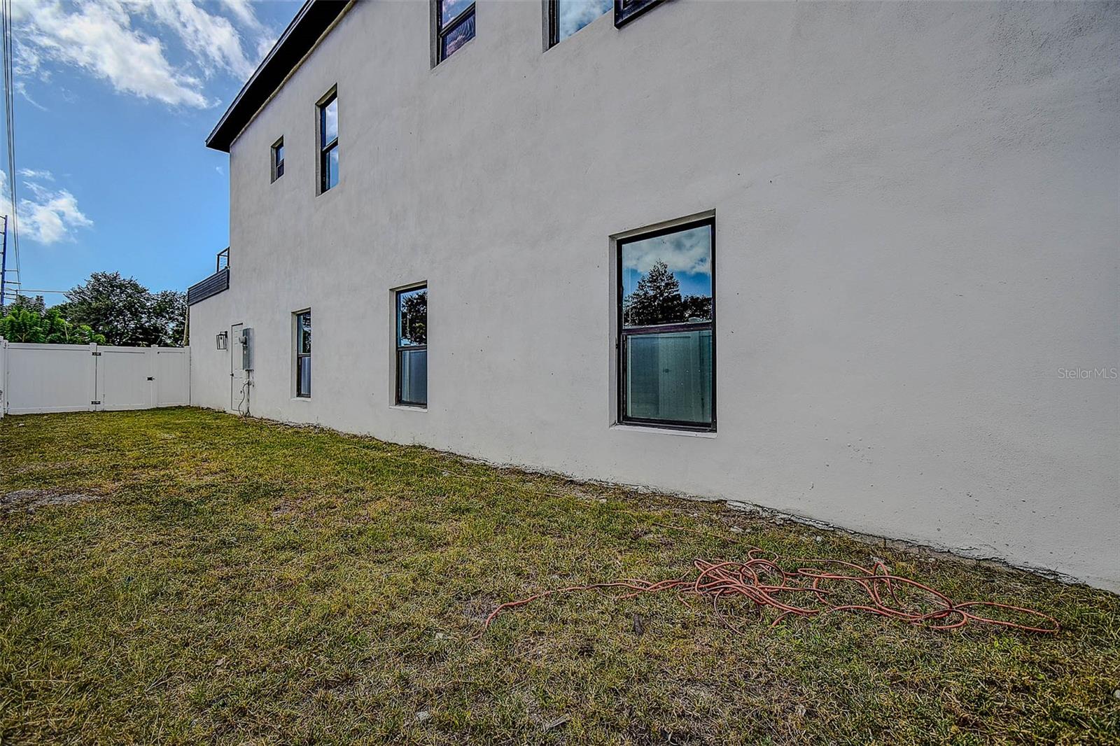 CRESTMONT - Residential