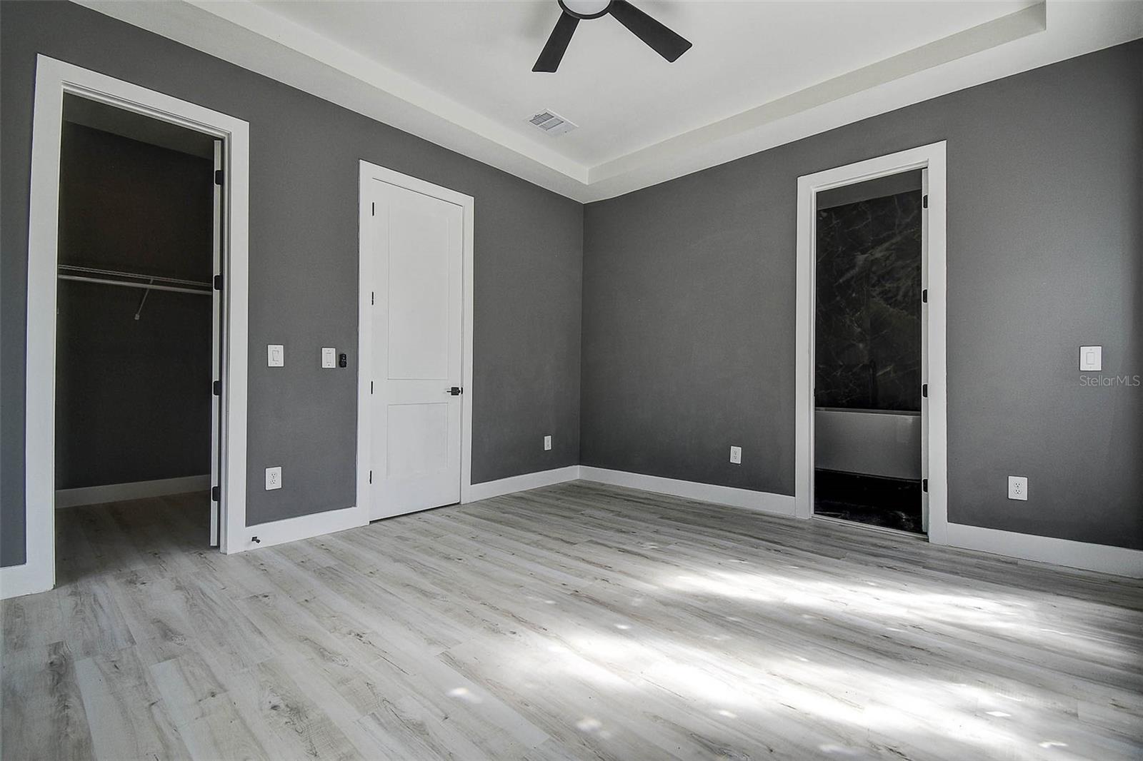 CRESTMONT - Residential