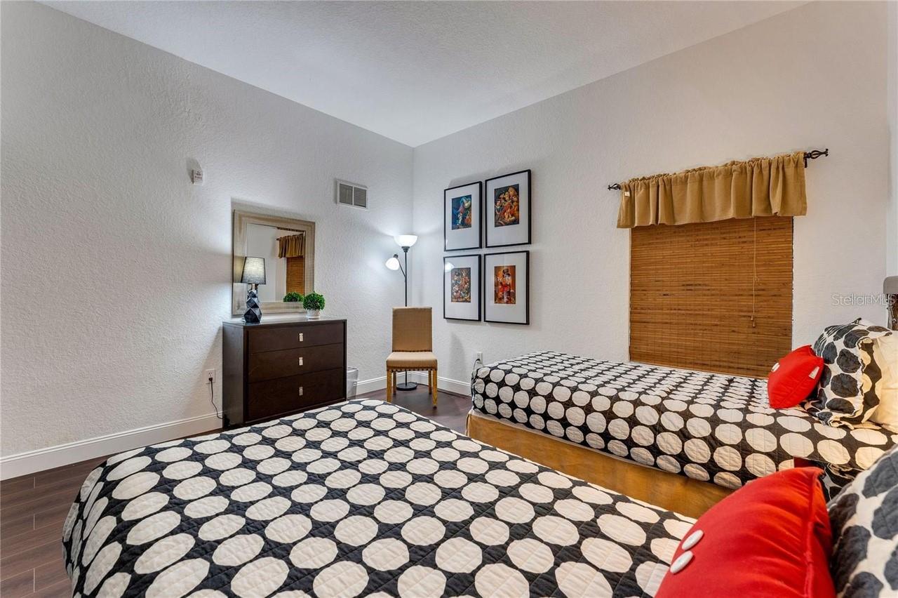 CARIBE COVE CONDO PH 3 - Residential