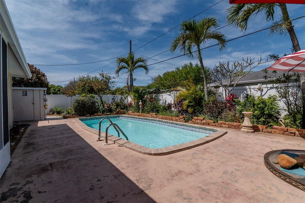 Photo of 4101 Yardley Avenue N, St Petersburg, FL 33713 (MLS # TB8487630)