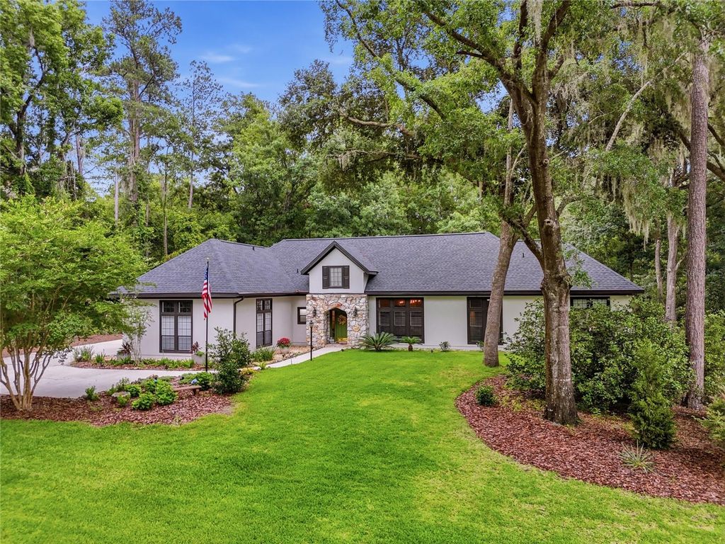 Photo of 10835 NW 18th Court, Gainesville, FL 32606 (MLS # GC541456)