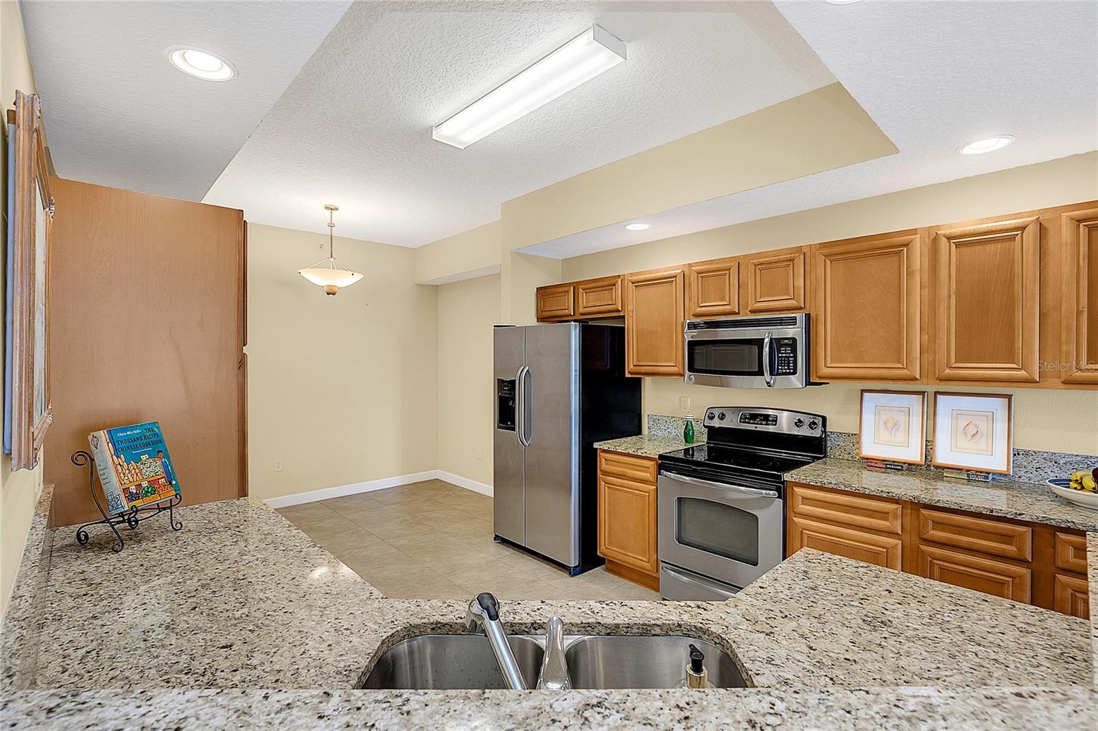 4177 N ORANGE BLOSSOM TRAIL 206