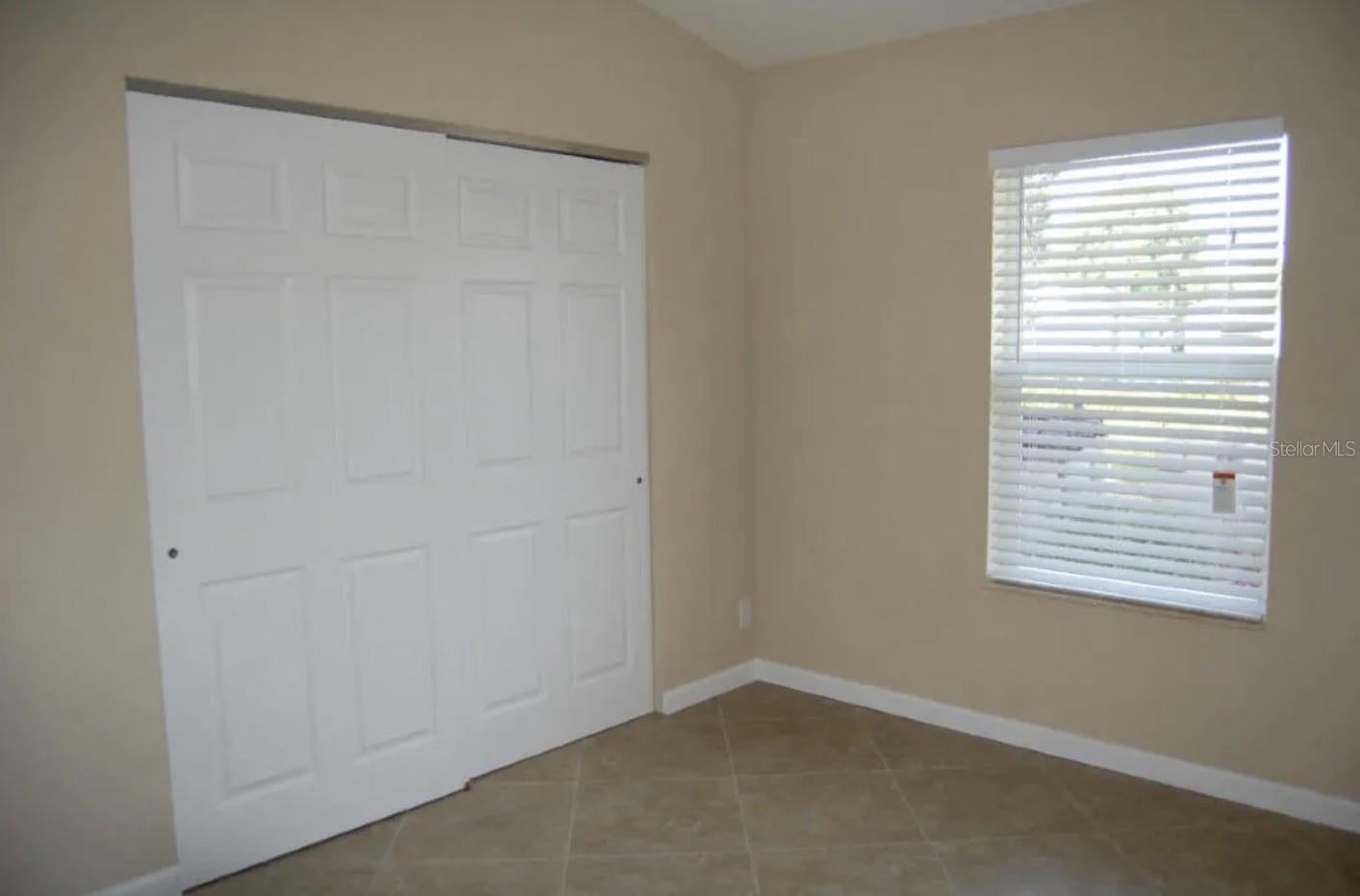 Search Properties for Sale 2 412 SOUTHRIDGE ROAD