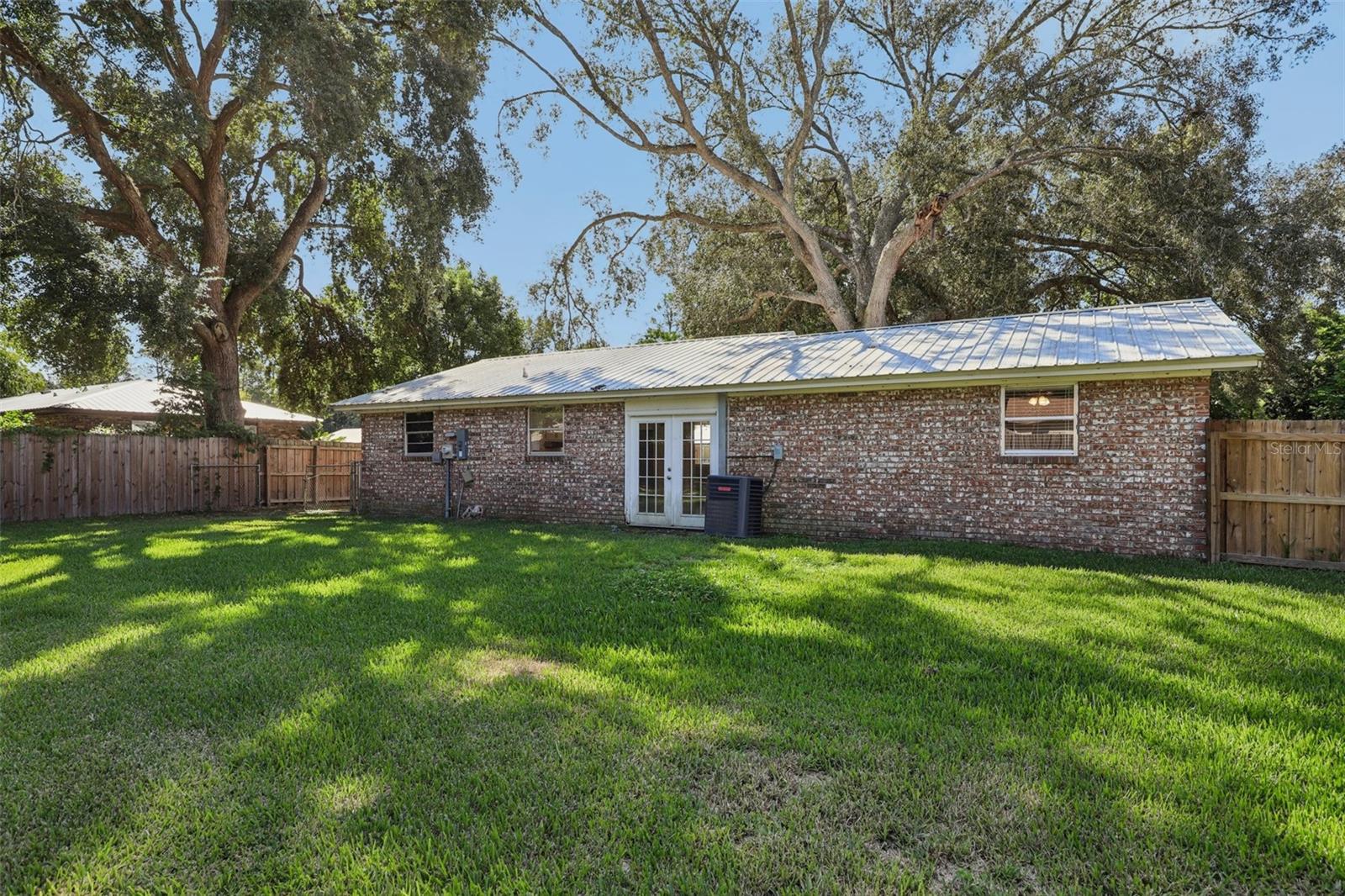 AZALEA PARK SUB - Residential