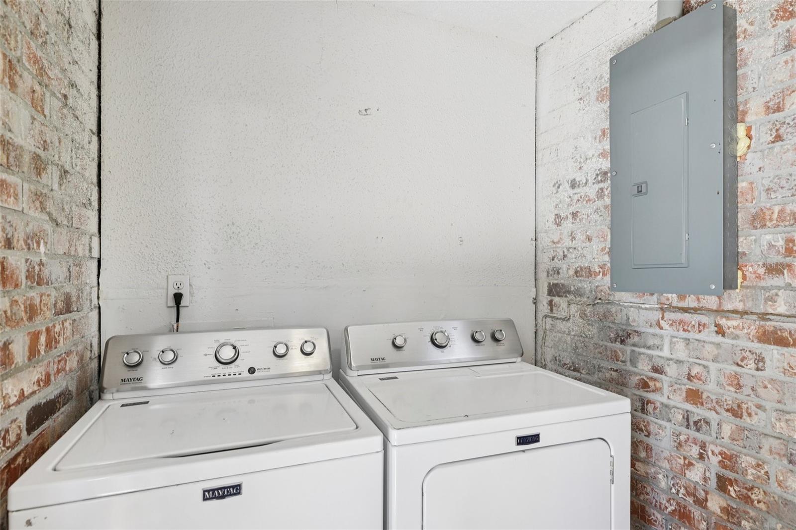 AZALEA PARK SUB - Residential