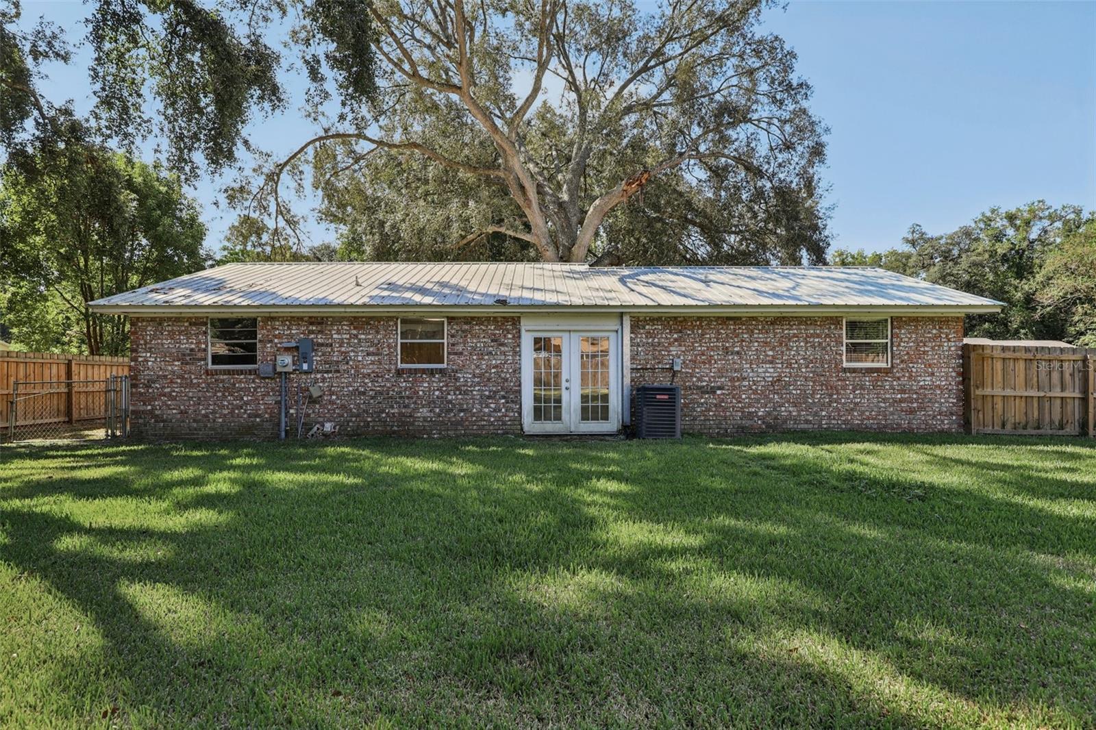 AZALEA PARK SUB - Residential