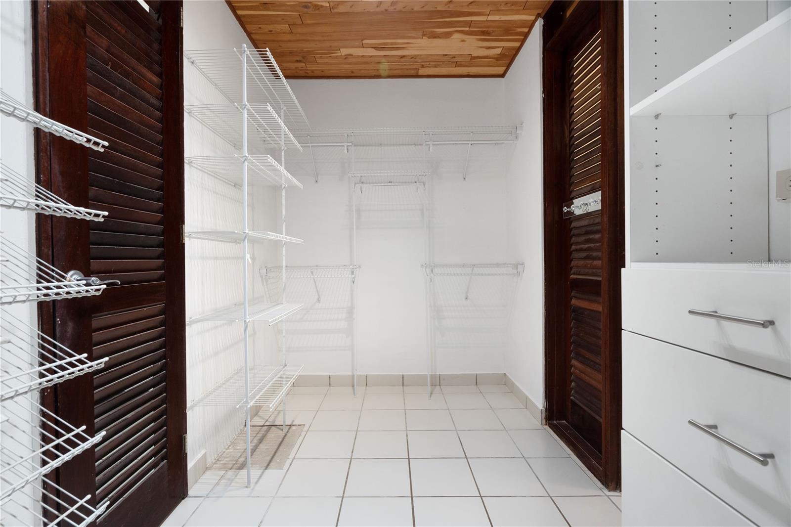 MANSIONES DE VILLANOVA - Residential