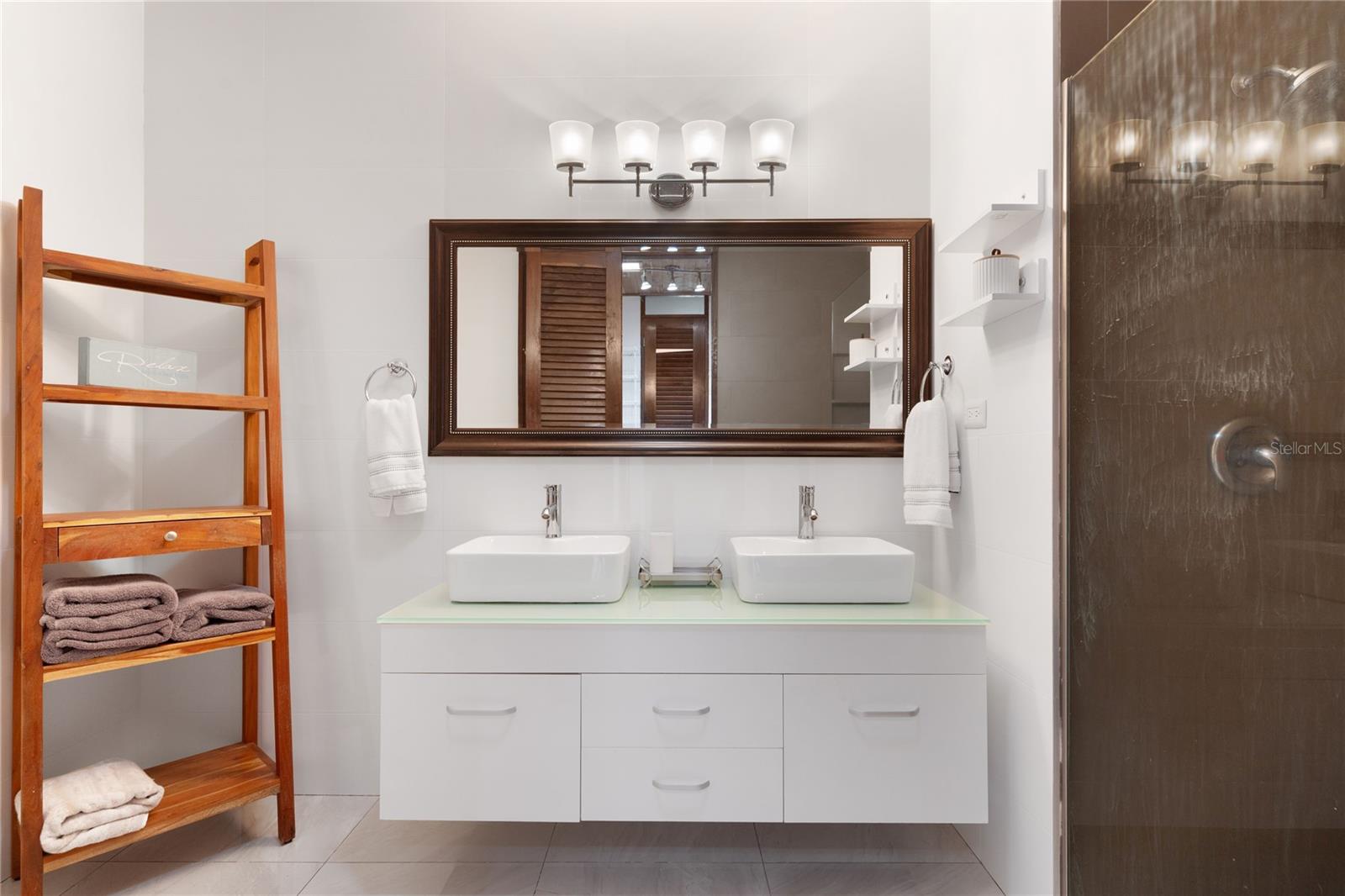 MANSIONES DE VILLANOVA - Residential