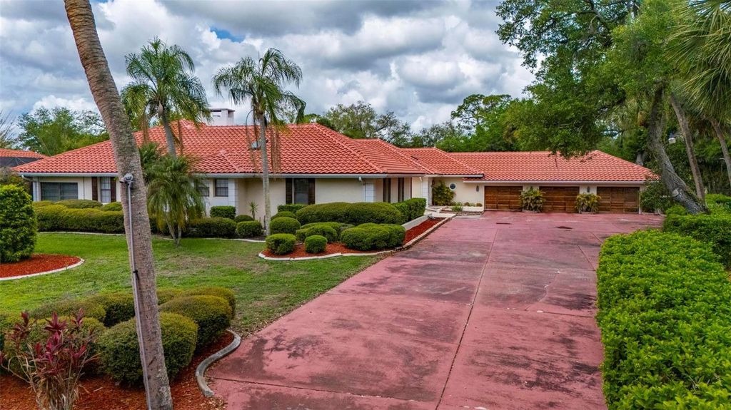 Photo of 1105 Yorkshire Street, Port Charlotte, FL 33952 (MLS # C7524789)