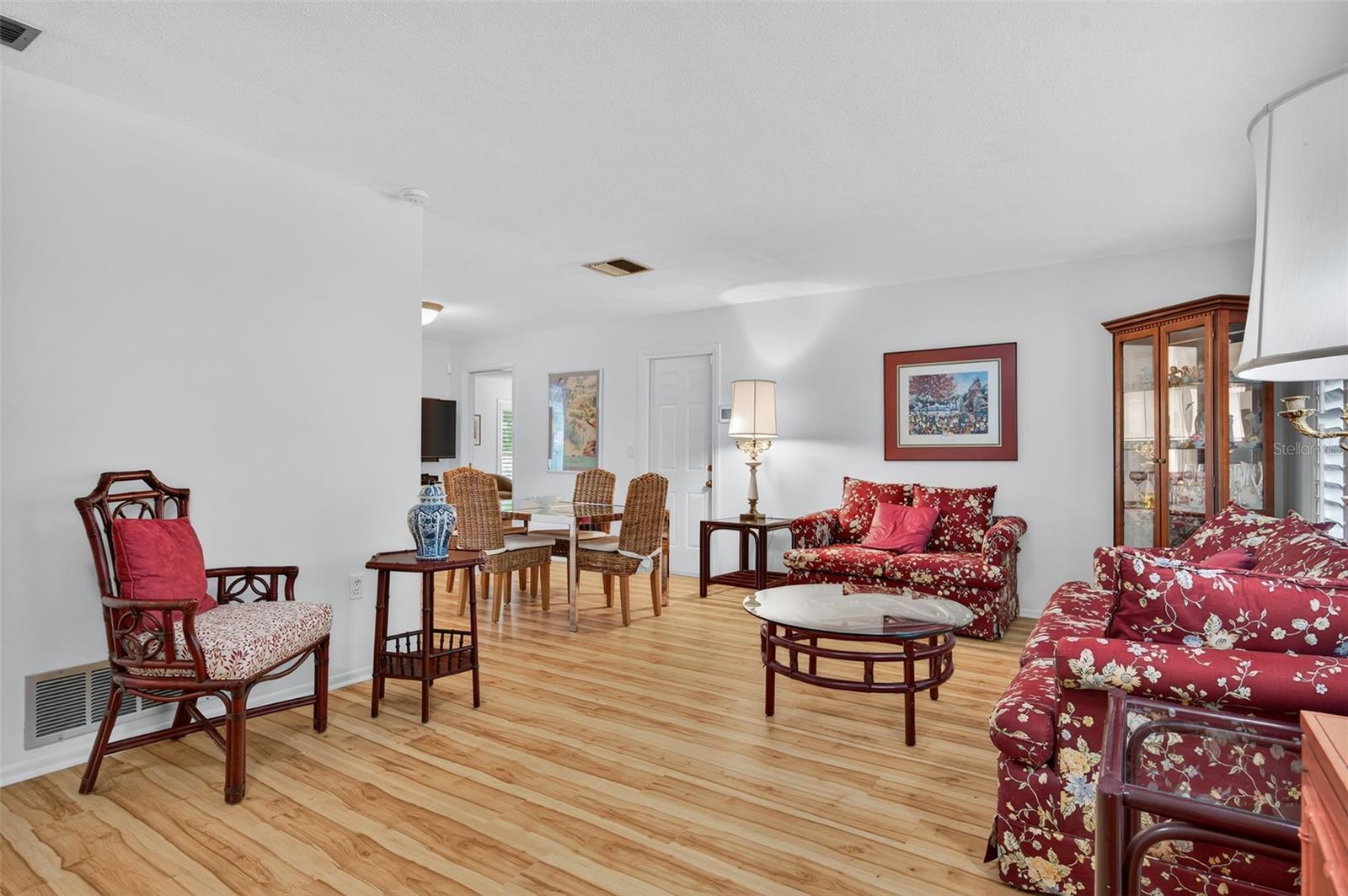 REVELON HEIGHTS - Residential