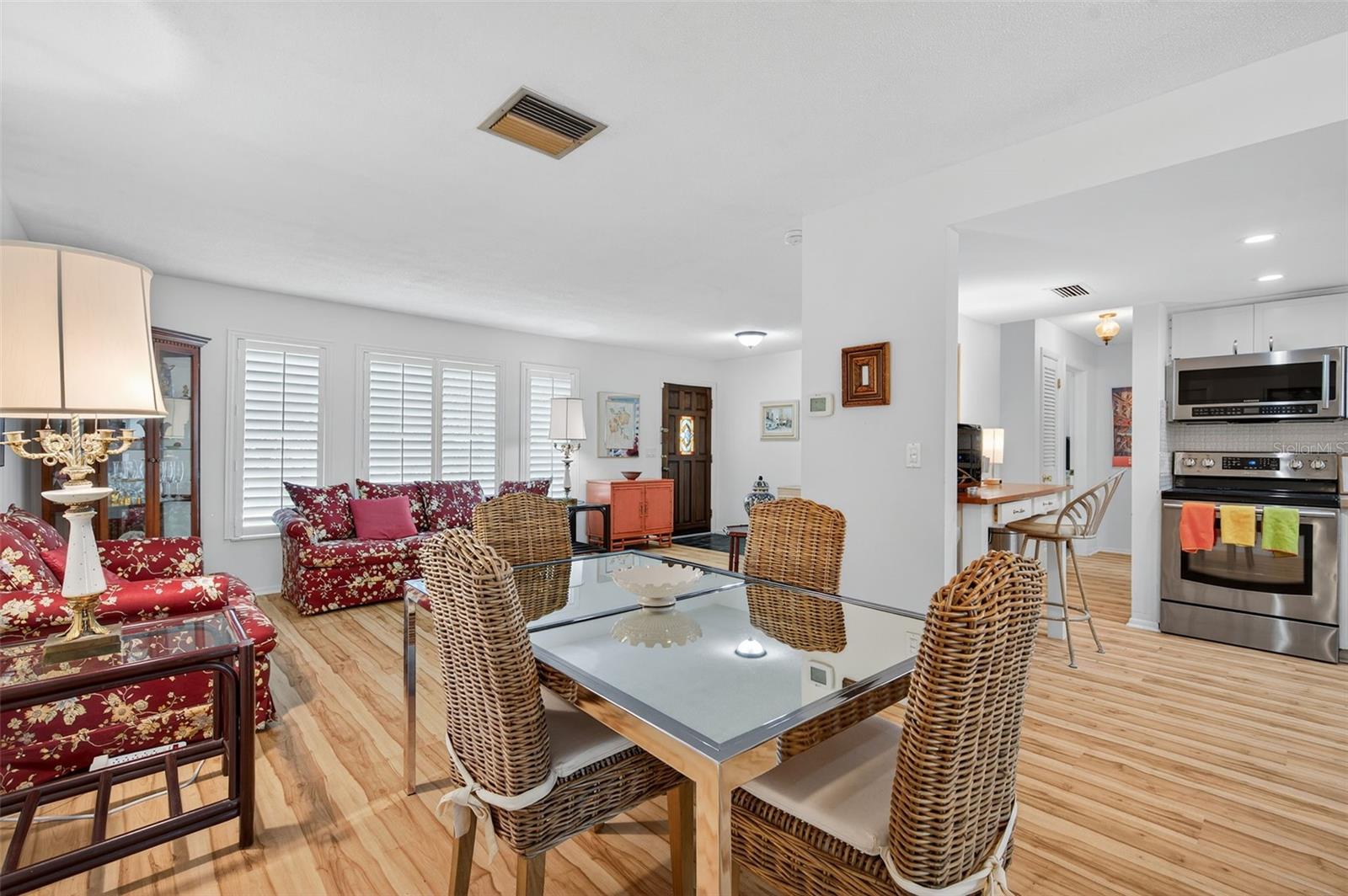 REVELON HEIGHTS - Residential