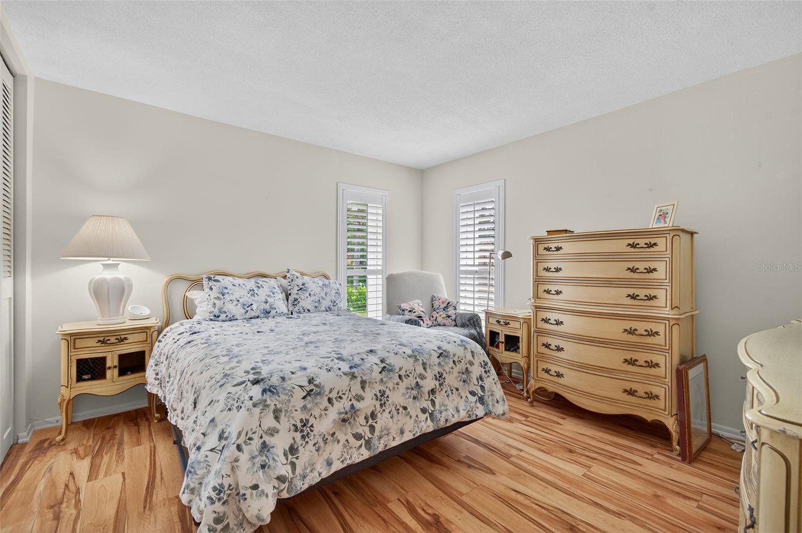 REVELON HEIGHTS - Residential