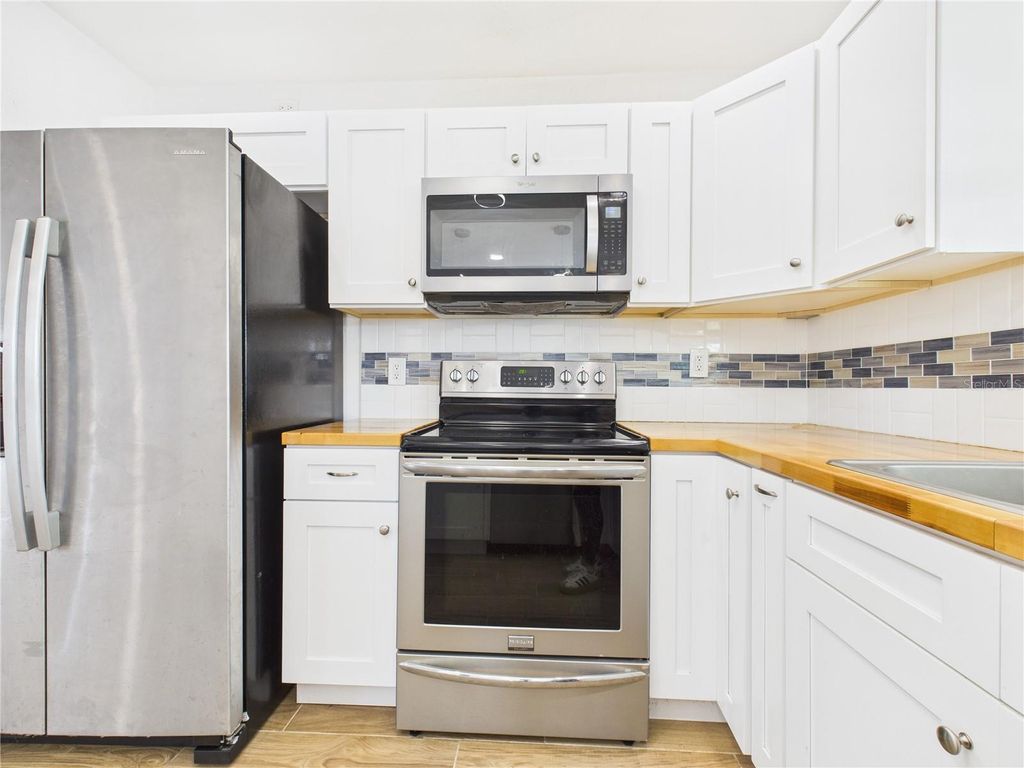 Photo of 8050 Roxburgh Court, Weeki Wachee, FL 34613 (MLS # OM714667)