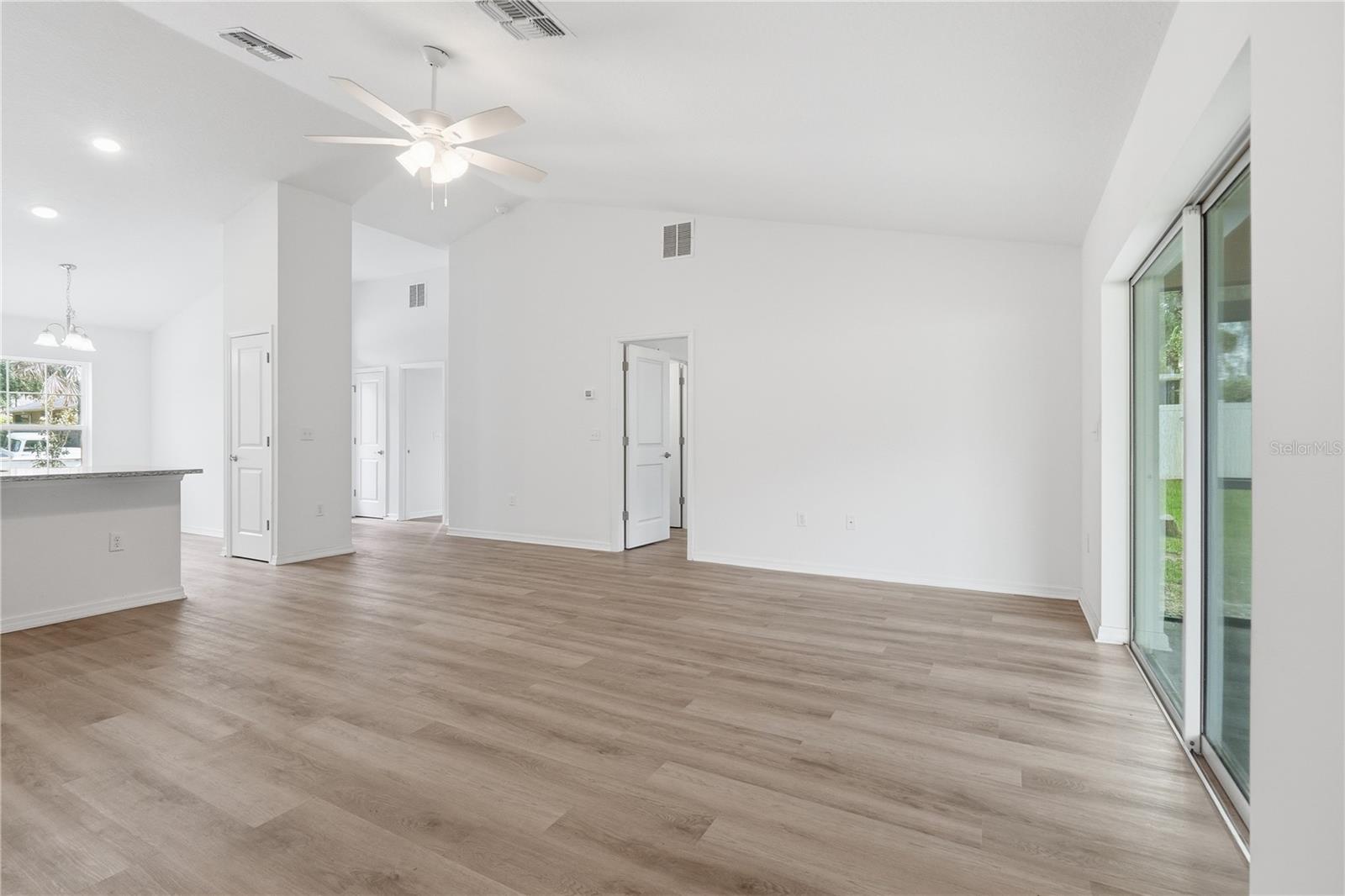 VILLA CITY - Residential