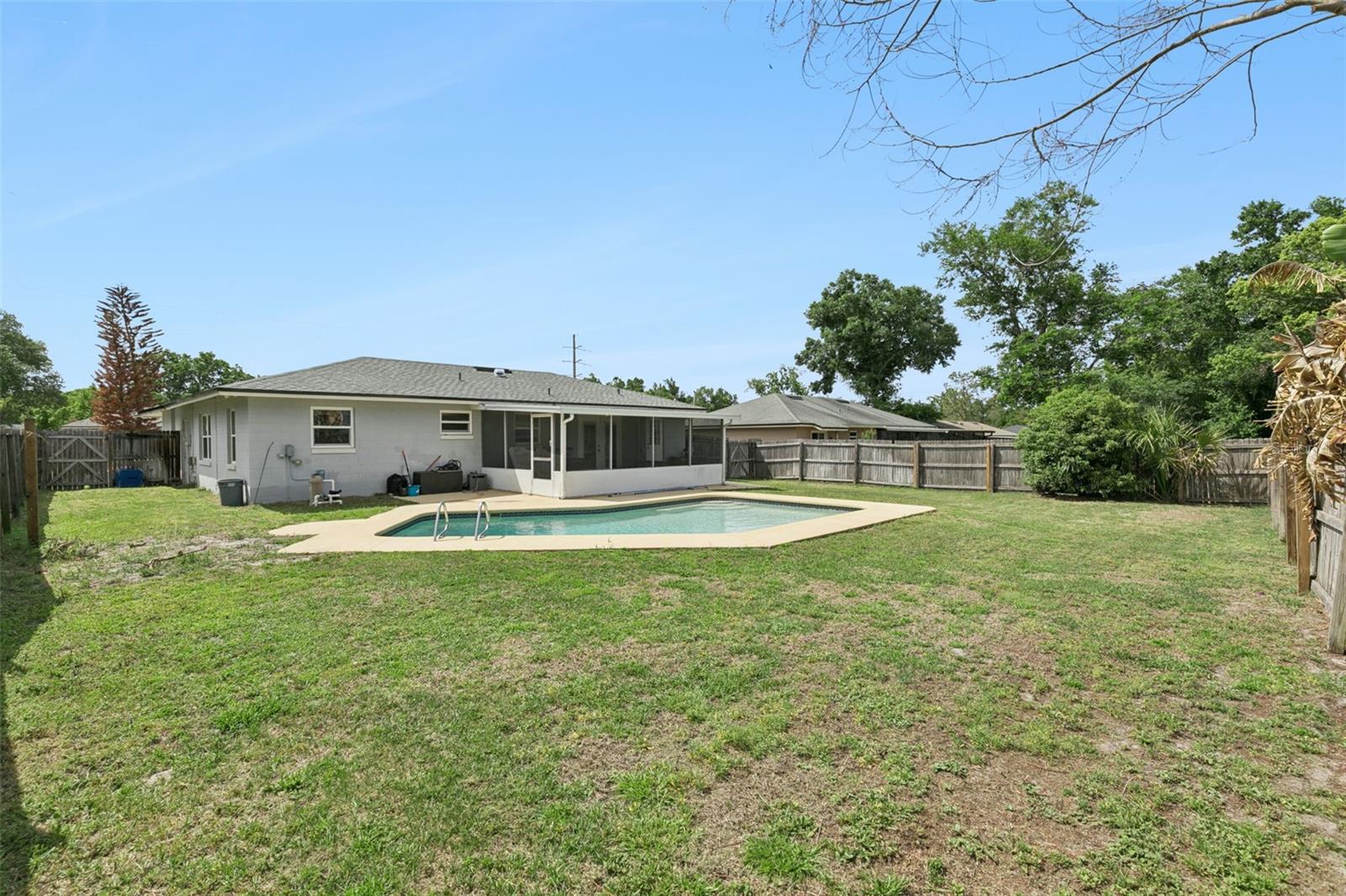 LAKE SEARCY SHORES - Residential