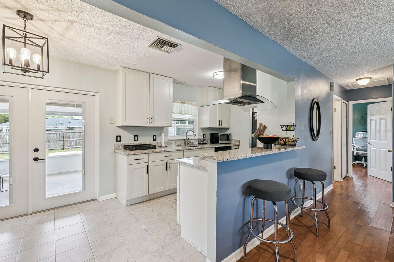 LAKE SEARCY SHORES - Residential