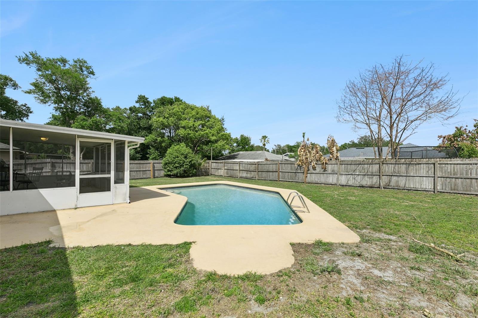 LAKE SEARCY SHORES - Residential