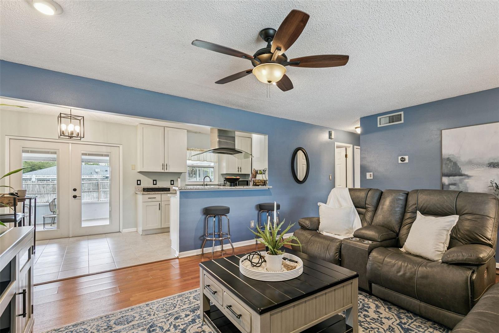 LAKE SEARCY SHORES - Residential