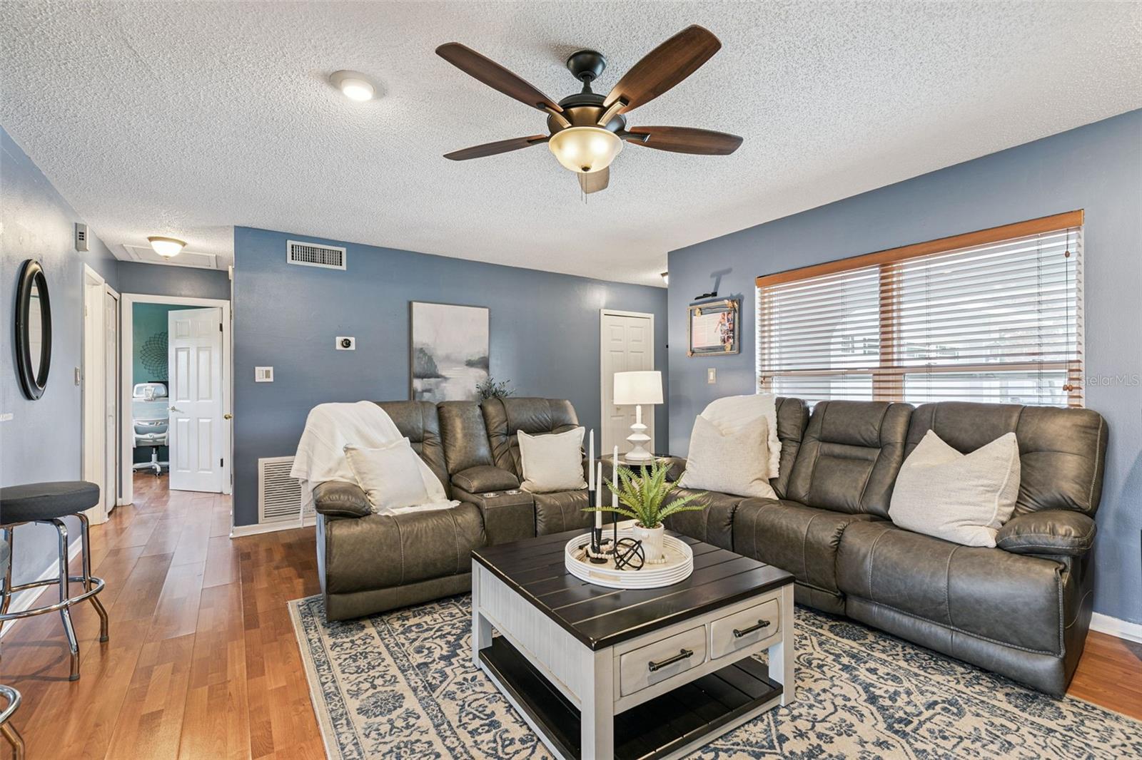 LAKE SEARCY SHORES - Residential