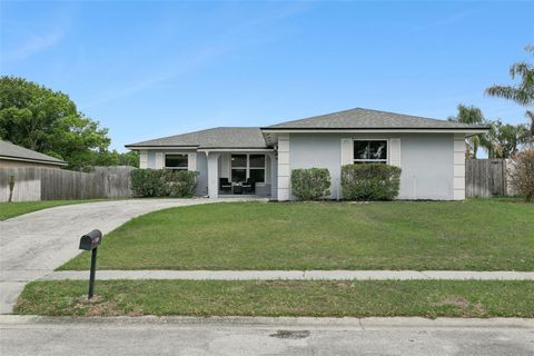 Property photo of 102 N Silver Cluster Court, Longwood, FL 32750