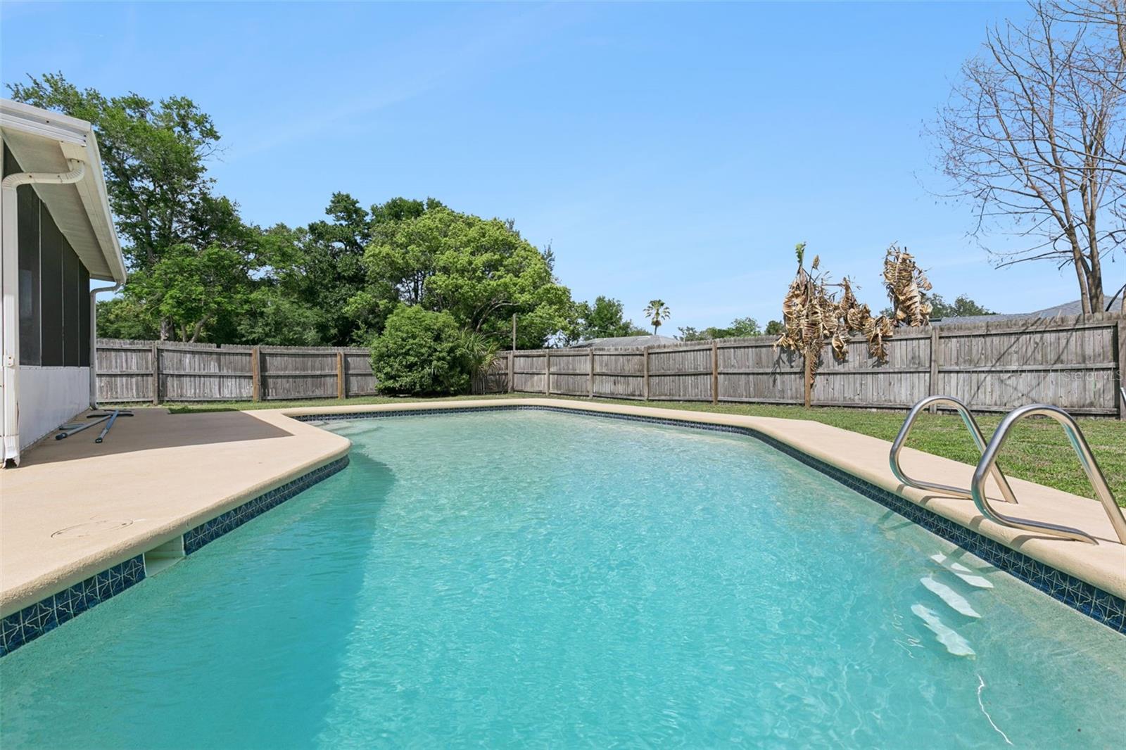 LAKE SEARCY SHORES - Residential