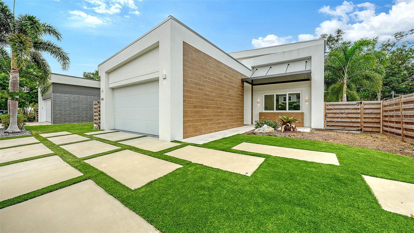 2138 HAWTHORNE STREET, SARASOTA, FL, 34239 1 2138 HAWTHORNE STREET