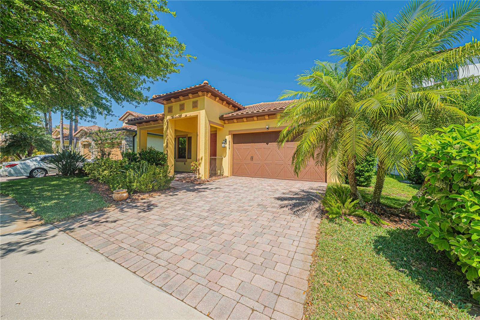 8427 PRESTBURY DRIVE