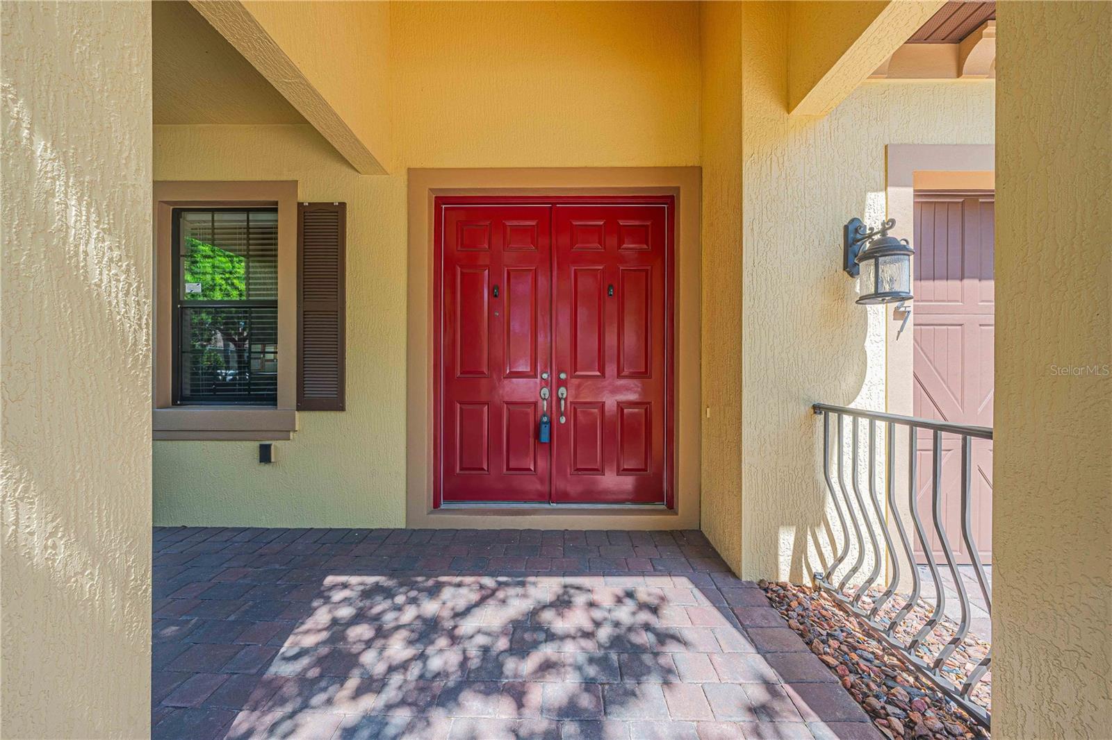 8427 PRESTBURY DRIVE