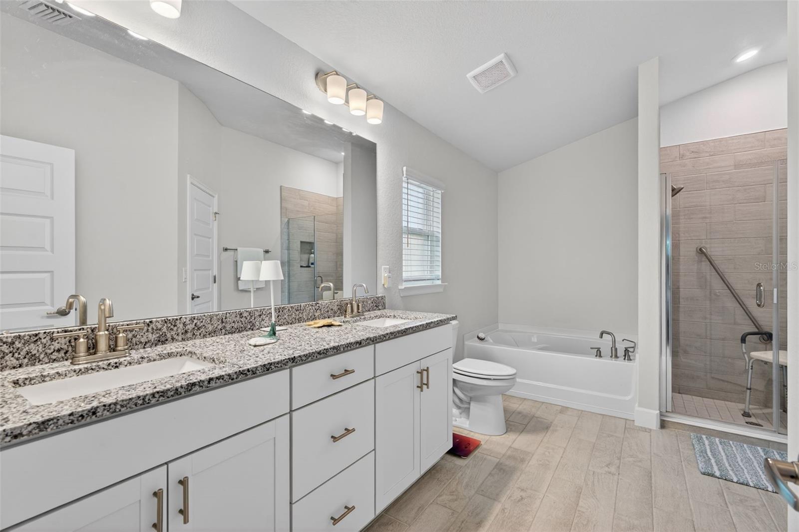 WYLD PALMS PH II - Residential