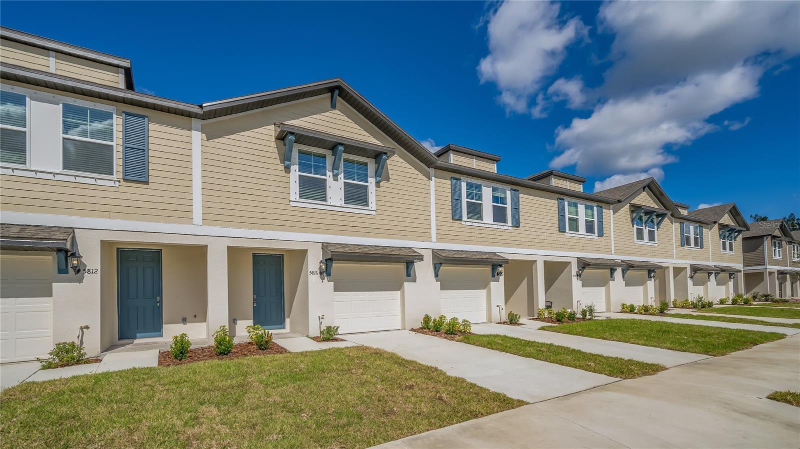 Enjoy living in this contemporary townhome, with 1485 square feet of living.
Conveniently located in the heart of Nokomis. Easy access to Nokomis Beach, Sarasota, and I-75. Enjoy the lifestyle and charm of Nokomis and the fun of Florida's best living. This energy efficient home features 3 bedrooms and a loft area upstairs and an open floor plan with a fabulous kitchen downstairs. Kitchen presents well with a pantry, granite countertops, and a stainless-steel appliance package. A private driveway and 1 car garage add to the list of conveniences at your new home.
EXTERIOR/PARKING:
1 car garage, HOA responsible for lawncare.
UTILITIES: Tenant responsible for electric and water.
PETS:
Pets are considered. Prefer 1 small sized pet. Pet deposit of $250 and $35 per month pet fee.
OTHER:
All PMI Southwest Florida tenants are enrolled in the Resident Benefits Package (RBP) which includes HVAC air filter delivery (for applicable properties), utility concierge service making utility connection a breeze during your move-in, our best-in-class resident rewards program, credit reporting, resident liability insurance (optional), and much more! More details upon application.
LEASE TERMs:
Available 12-months.
SCHOOLS:
Laurel/Nokomis Elementary
Laurel/Nokomis Middle
Venice High School