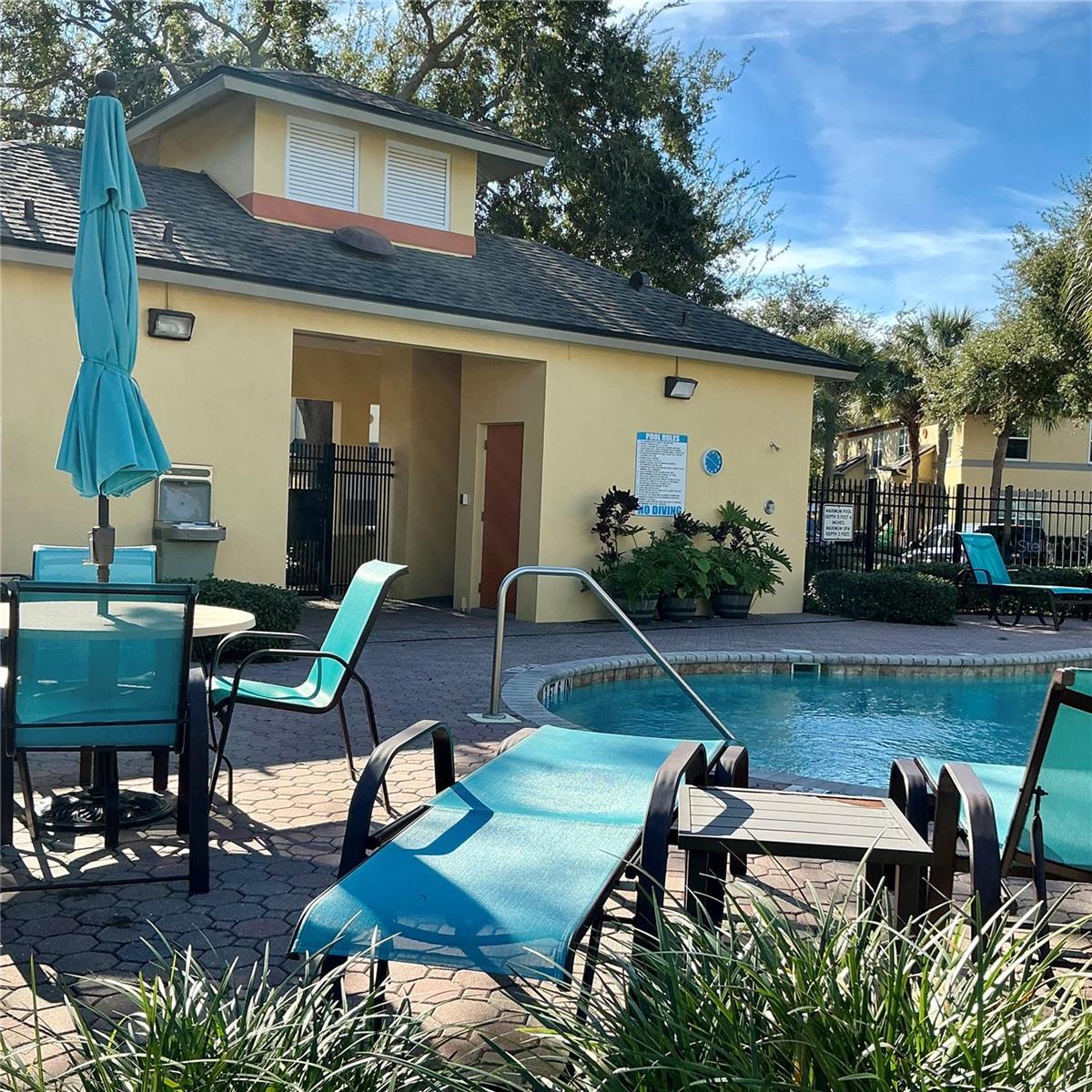 COQUINA KEY TOWNHOMES - Residential