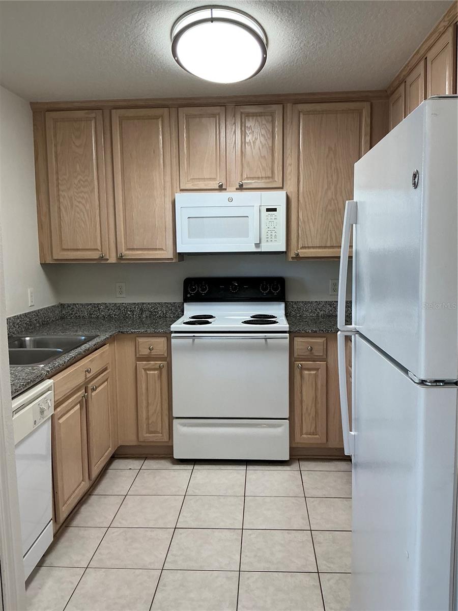 COQUINA KEY TOWNHOMES - Residential