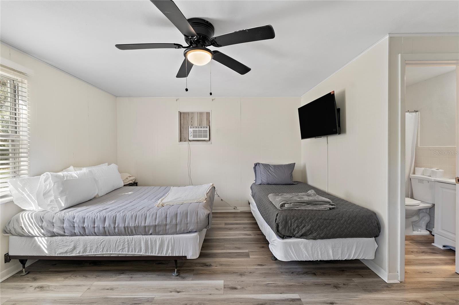 CHASSAHOWITZKA HEIGHTS UNIT 02 - Residential